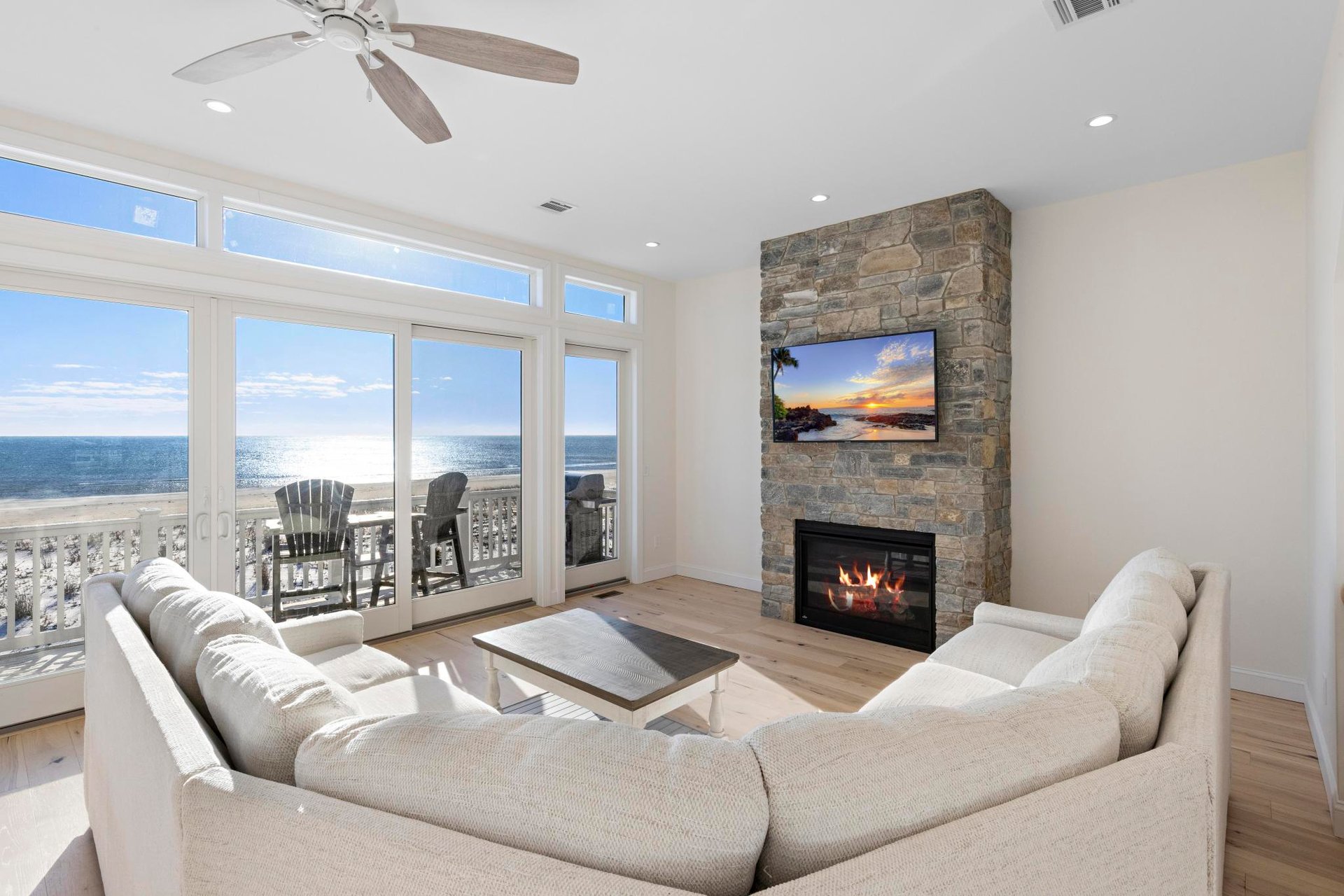 3205 Ocean Blvd - Oceanfront