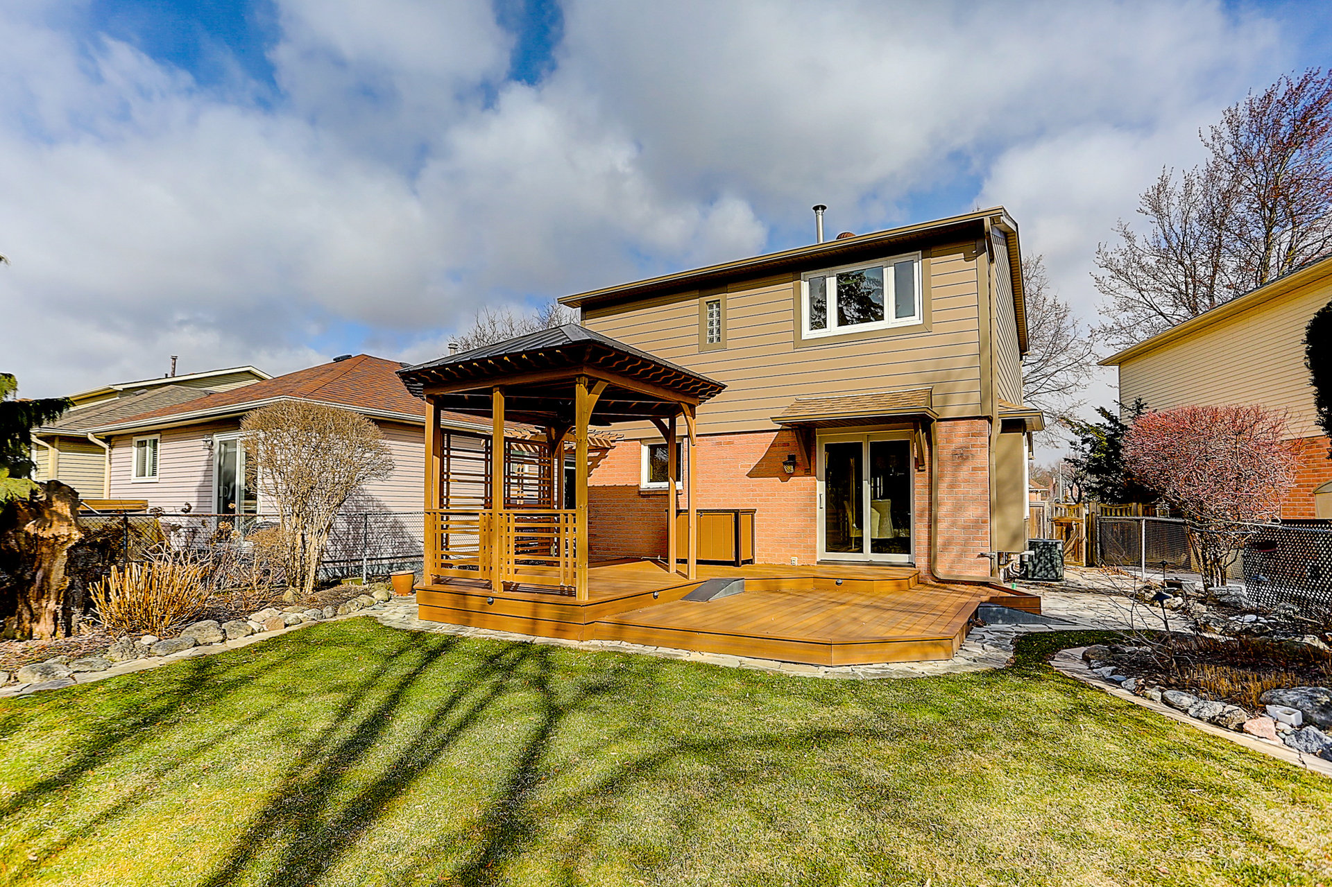 3158 Kilbride Cres