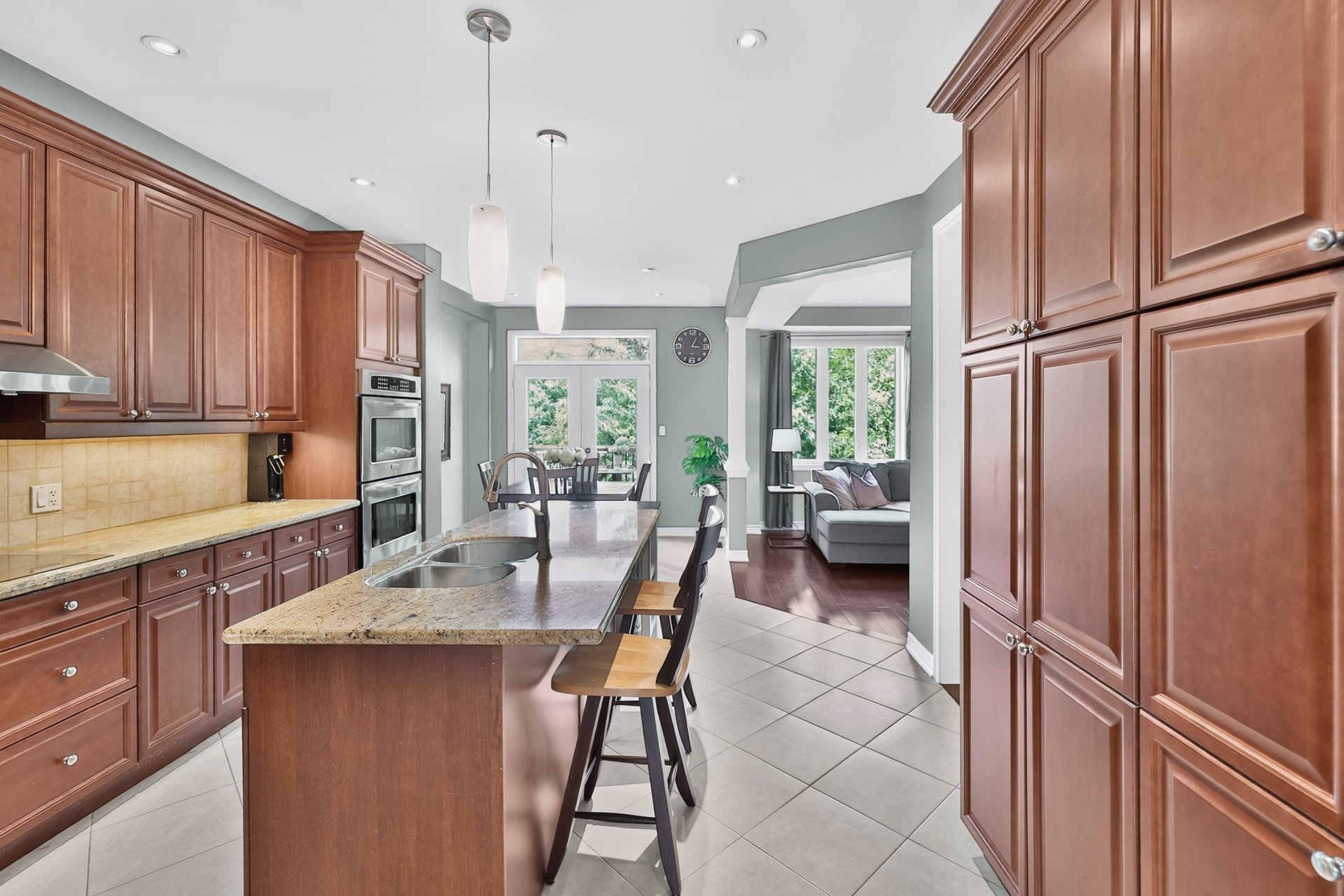 2269 Whitworth Drive, Oakville 