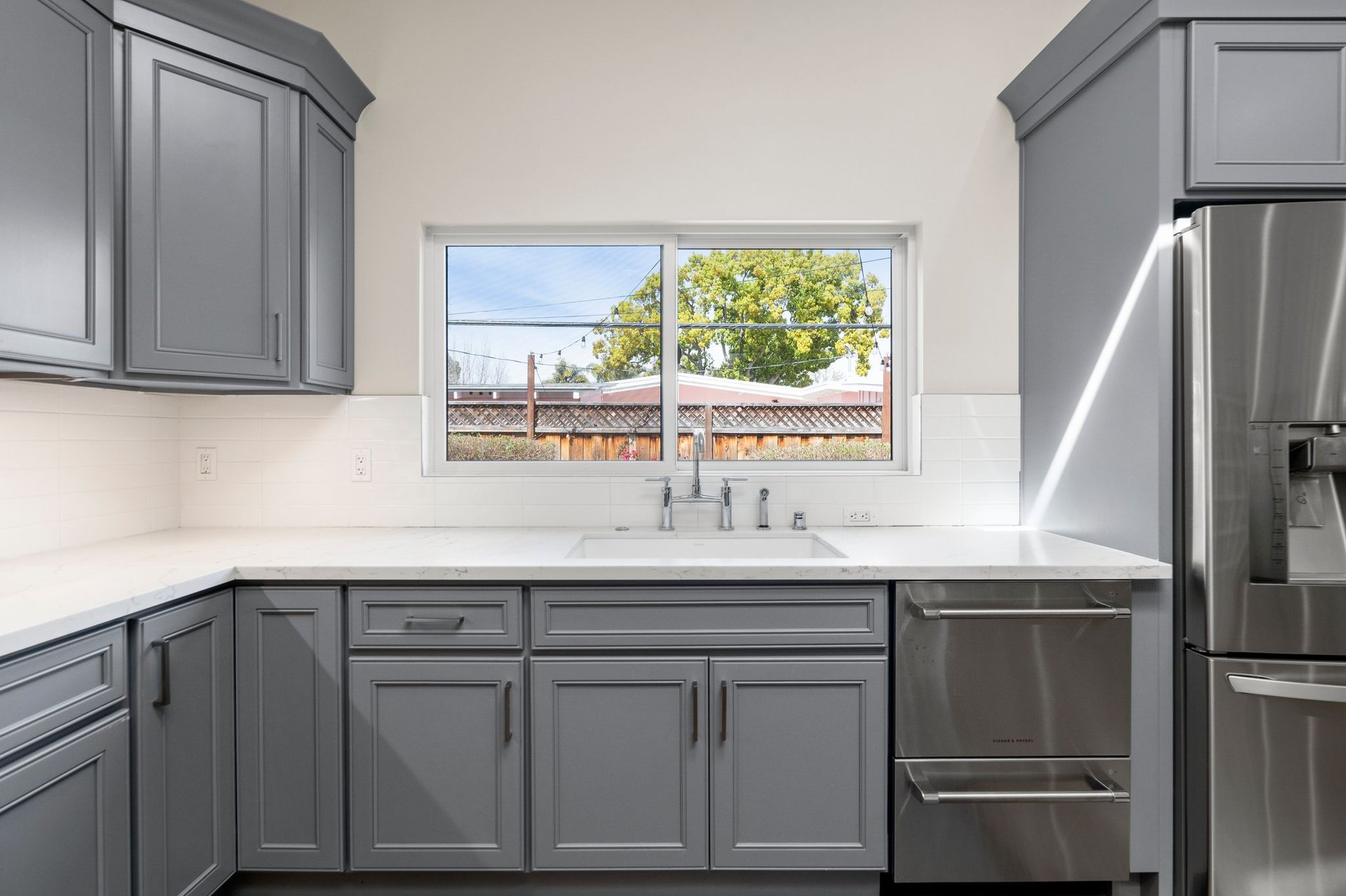 2331 Sunny Vista Dr