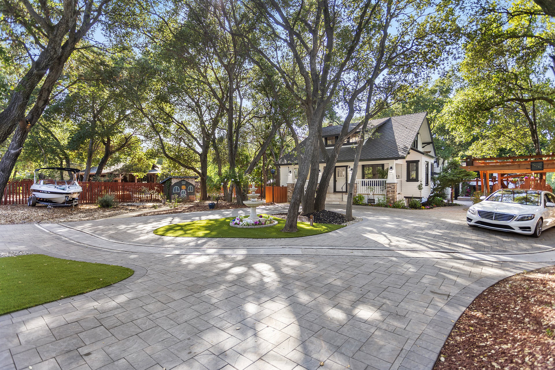14275 Saratoga Avenue, Saratoga