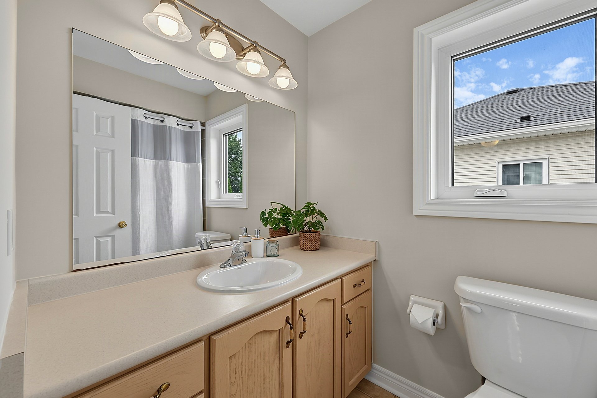 37 Rainbow Ct