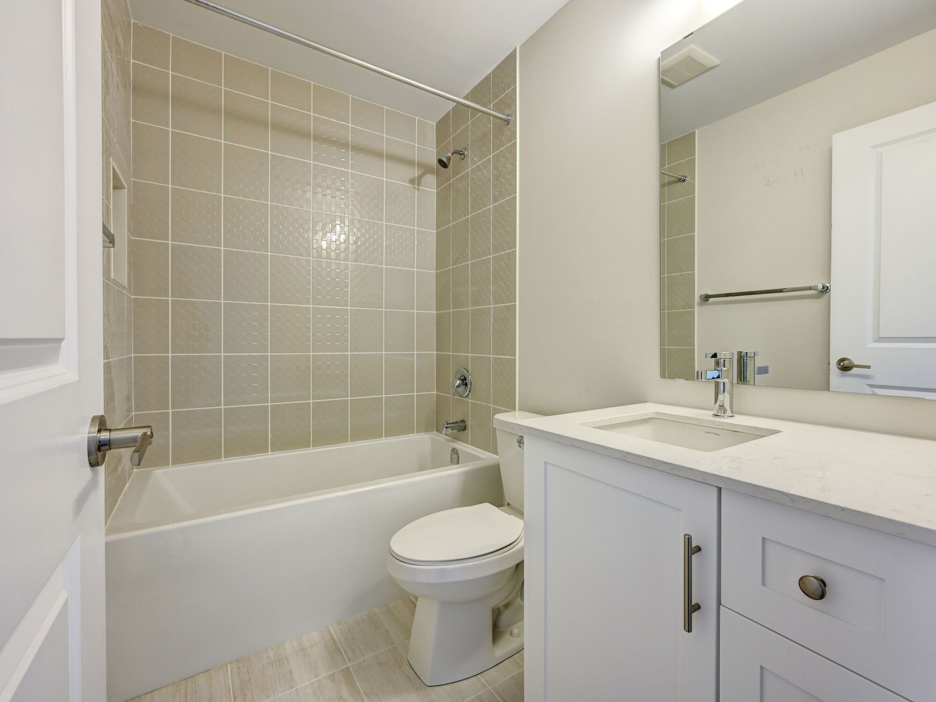 10 Birmingham Dr Unit: 9