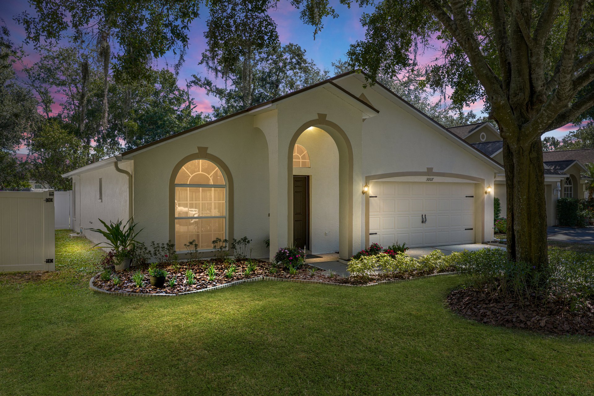 3007 CASTLE ROCK CIR