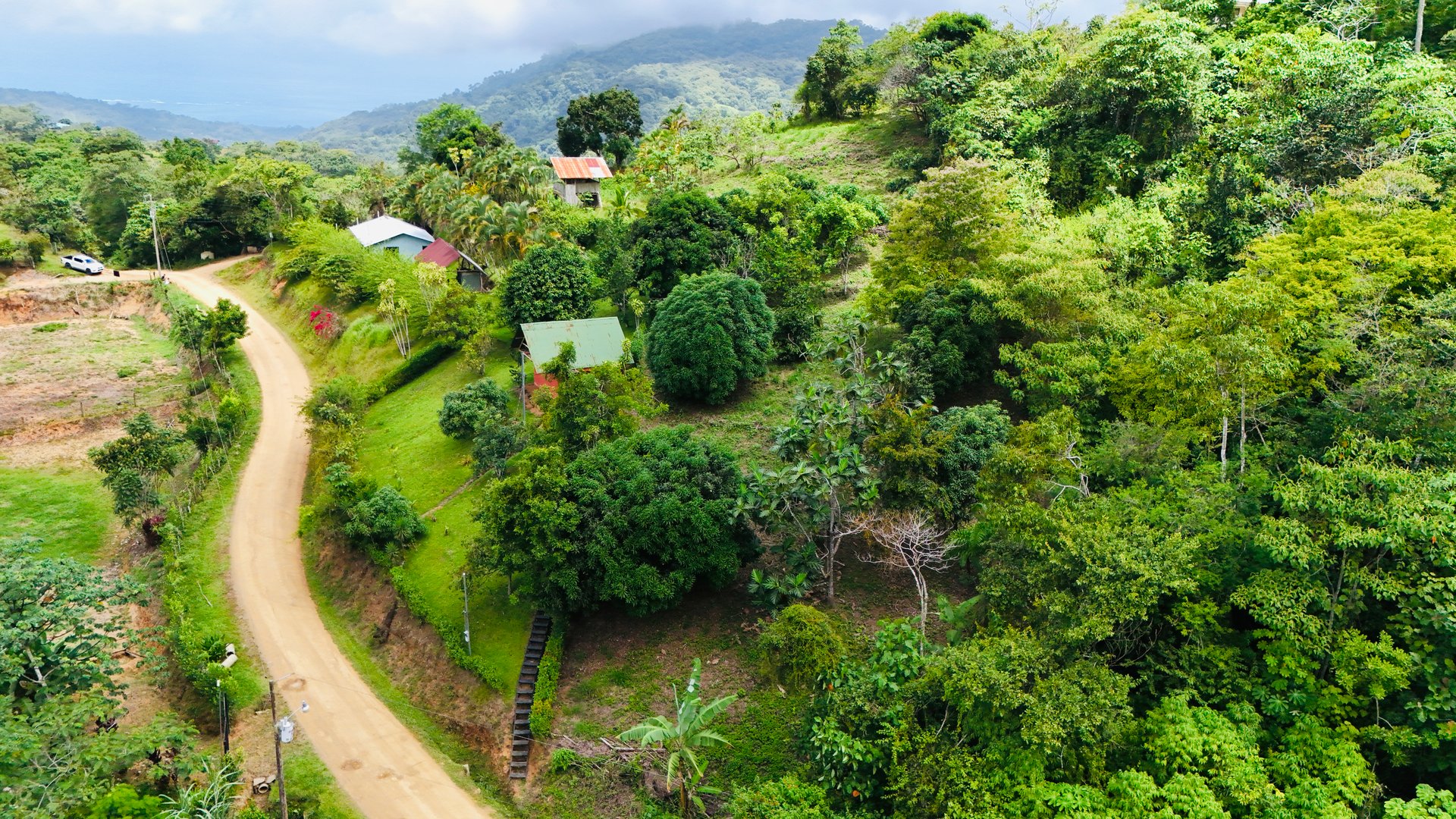 Ocean & Mountain View Lot with Multiple Building Sites-20 Minutes from Uvita