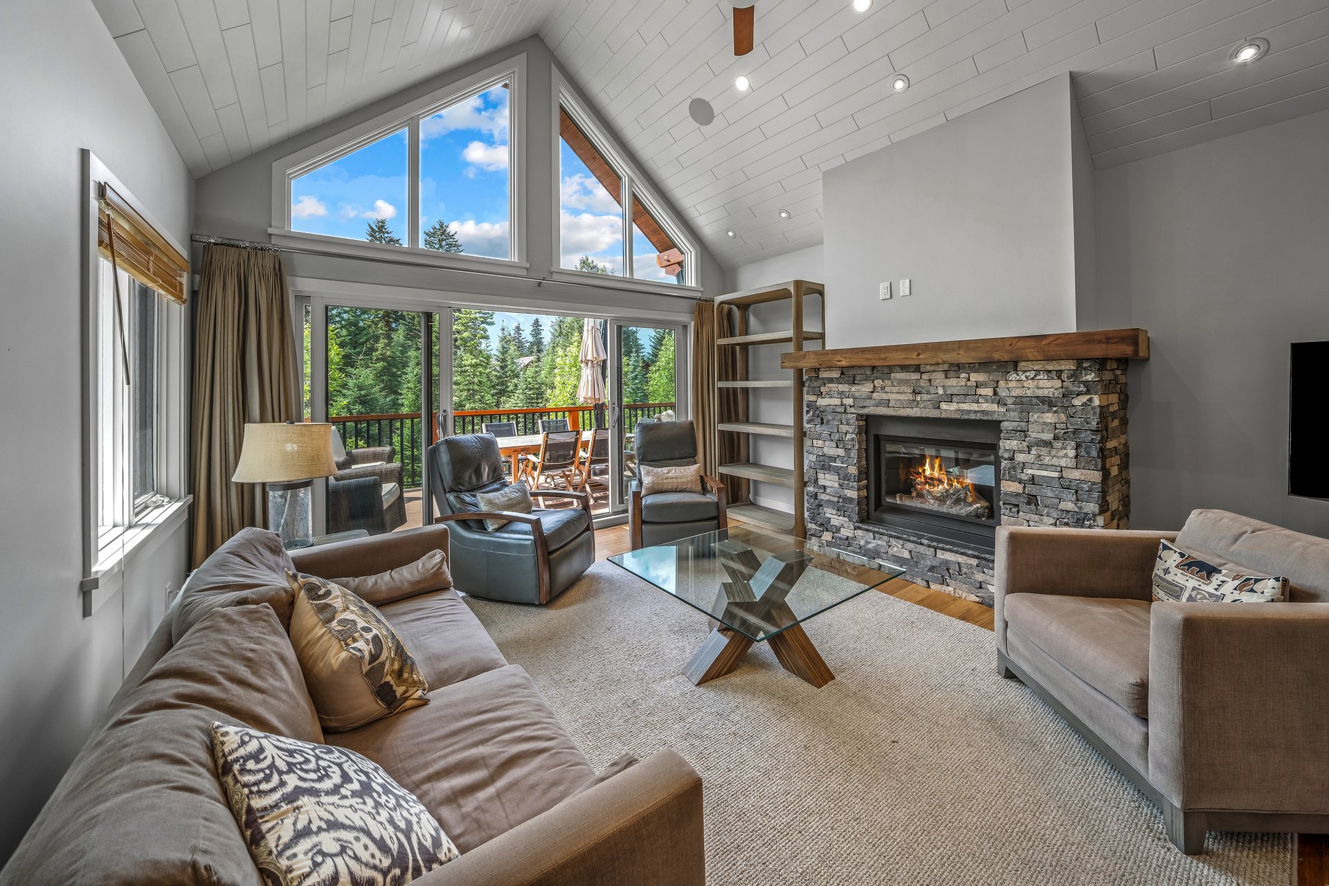 19 Creekside Mews