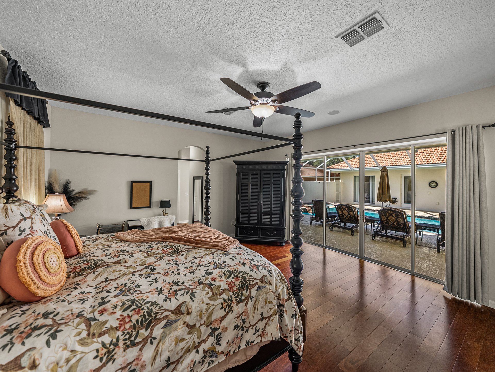 12902 GRAND TRAVERSE DR