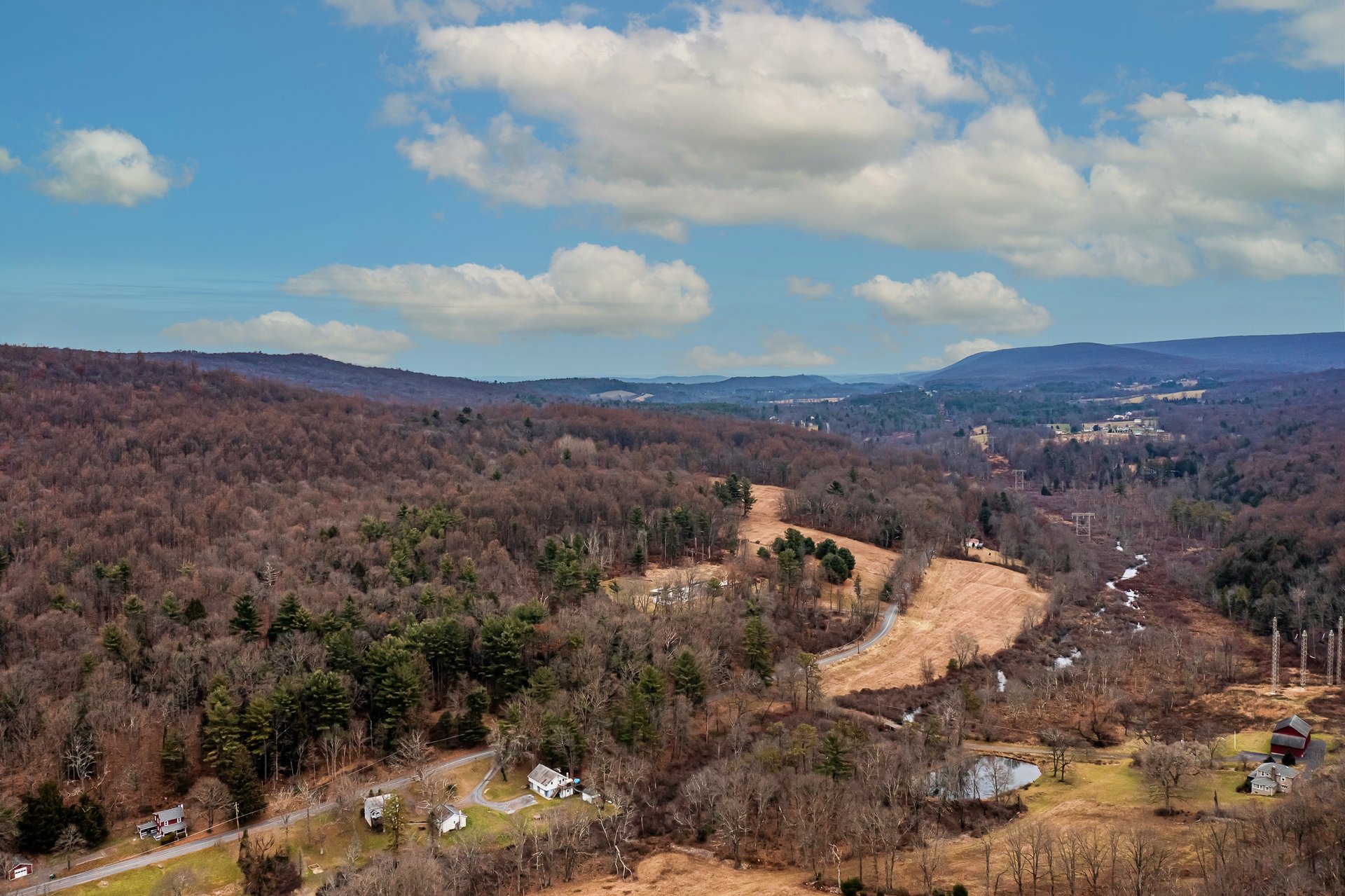 2716 Mountain Road
