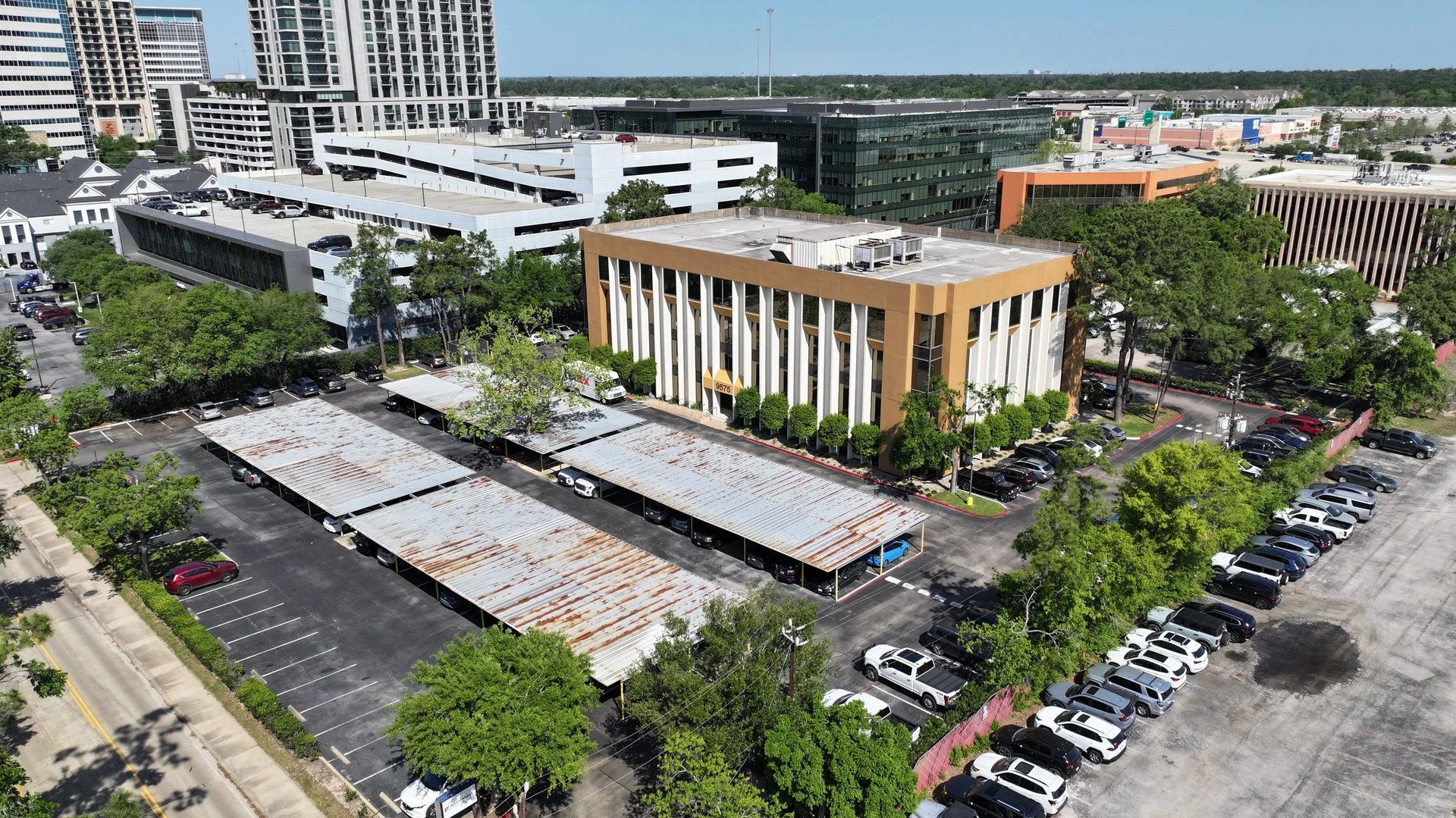 Hedwig Plaza - 9601 Katy Freeway