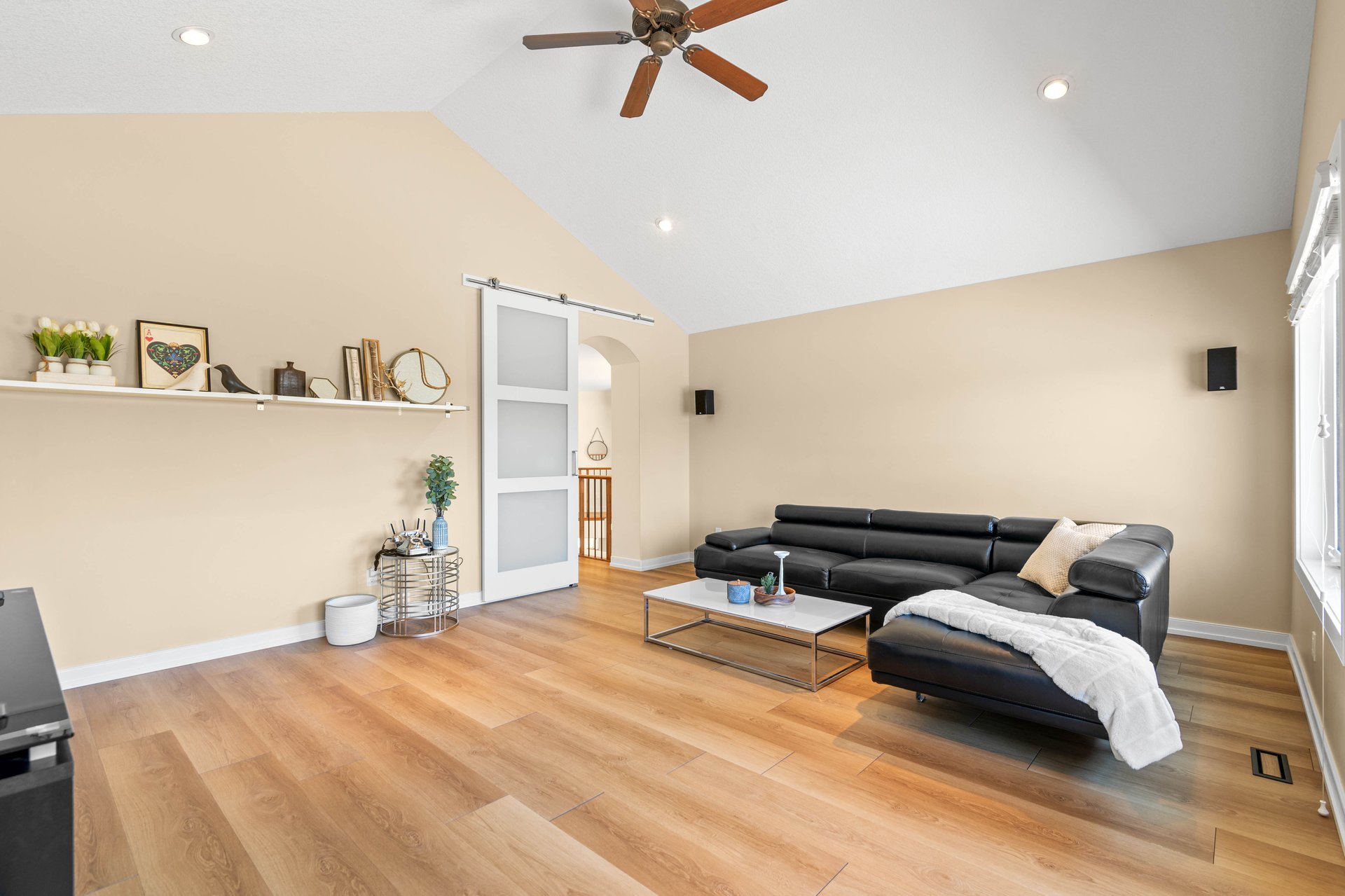 123 Wentworth Court SW