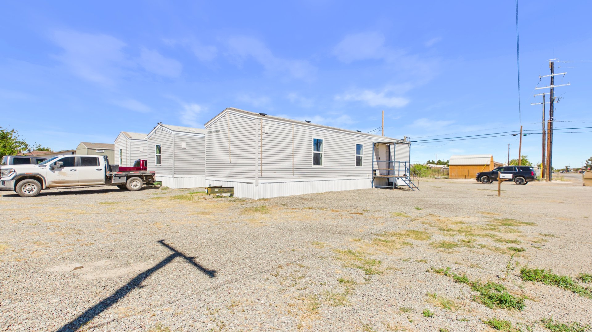 122 W C St