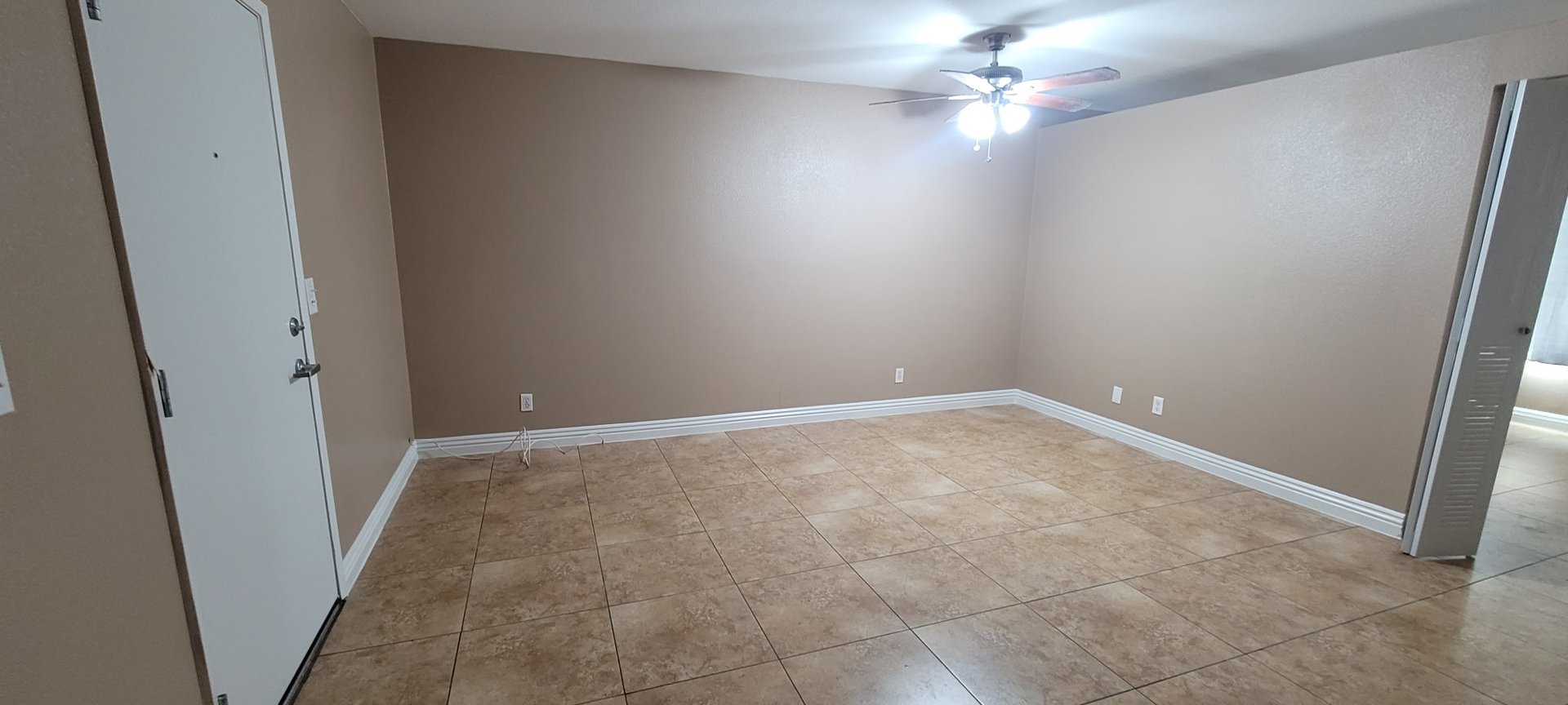 305 North 10th Street #17, Las Vegas, NV 89101