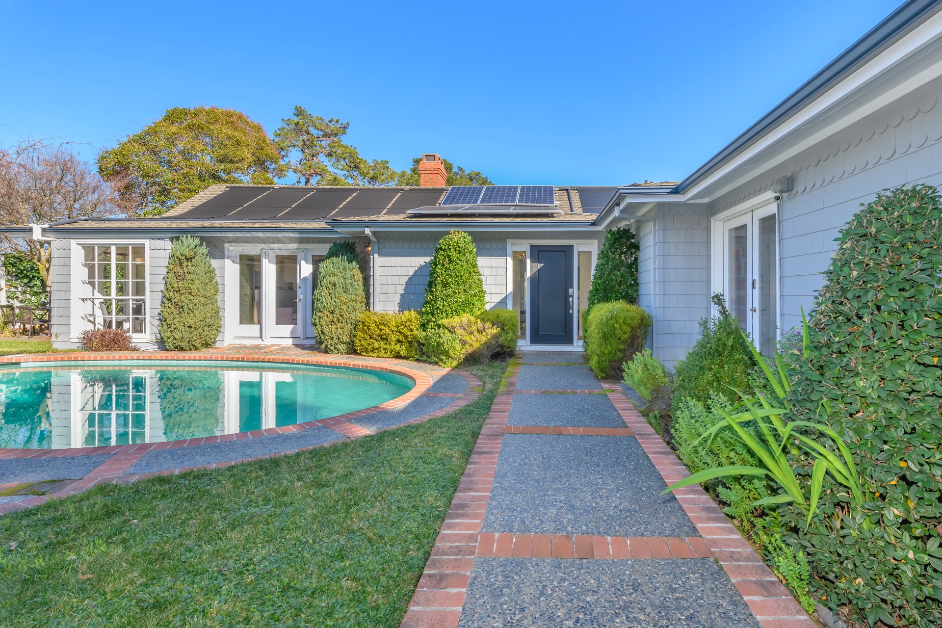 Sunny Waterfront Home with Pool, Hot Tub and Dock- Represented Owner and Tenant