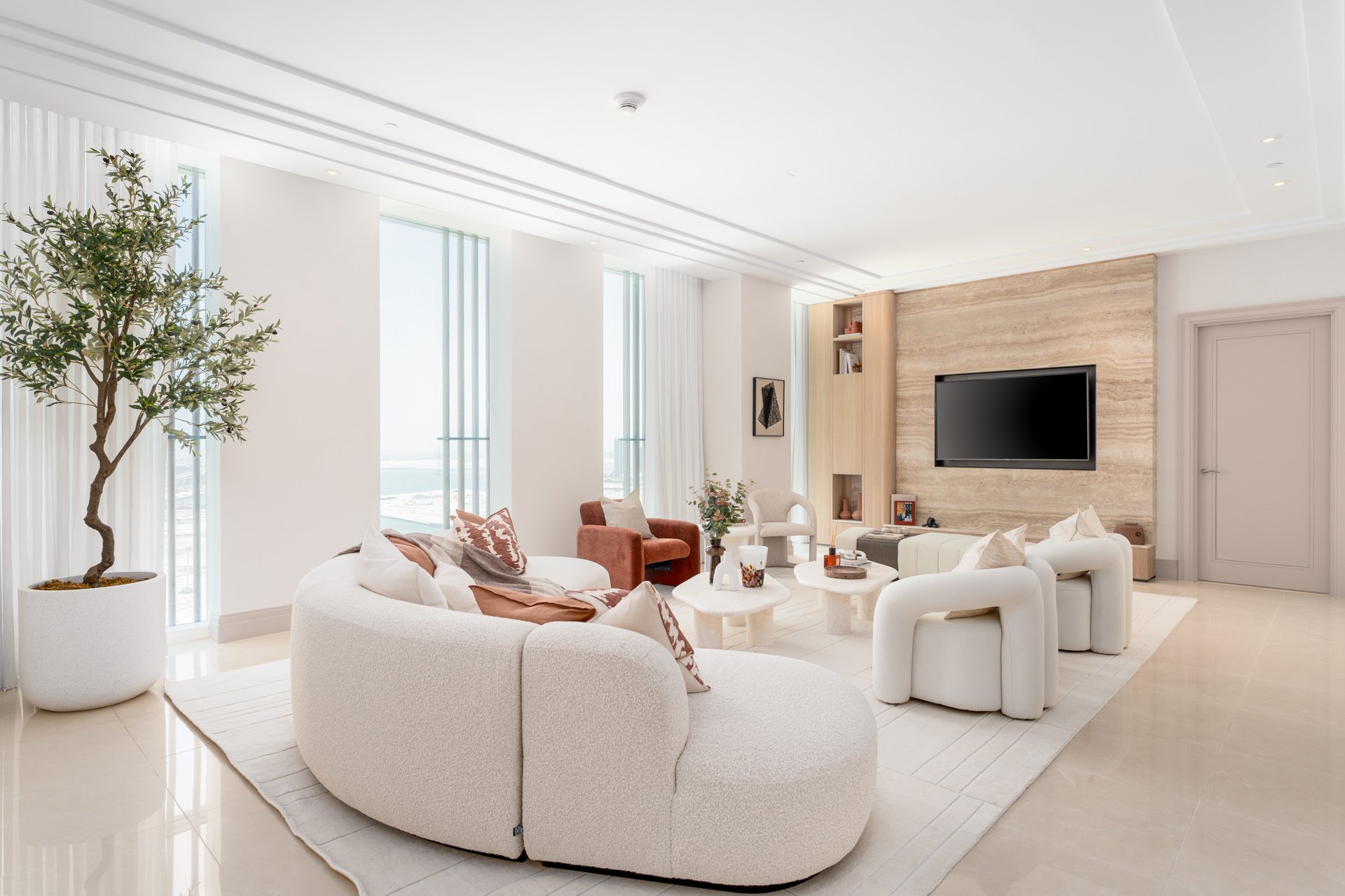 Four Seasons Private Residences Apartment 