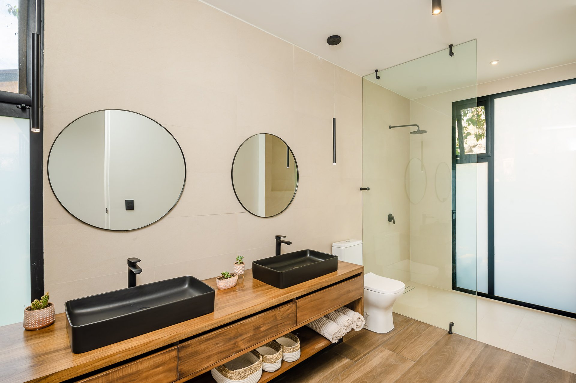 Casa Jungla | Contemporary 4-Bedroom Home with Private Pool in Las Ventanas, Playa Grande