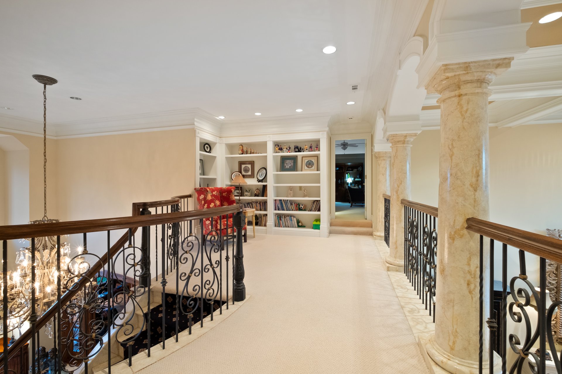 A Town & Country Sanctuary on 2+ Acres With a Surprising Backdrop 