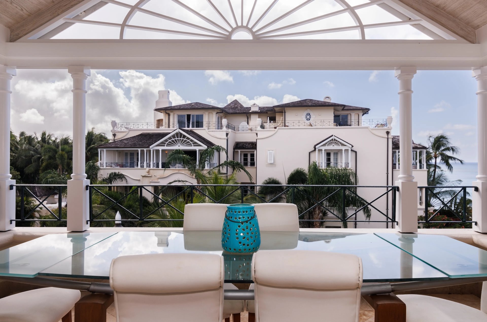 Schooner Bay 303