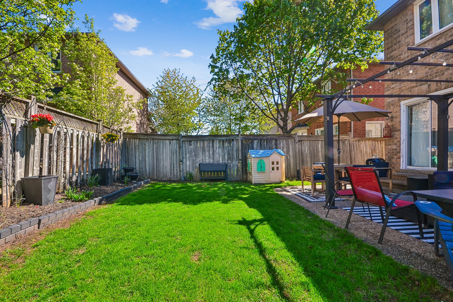 Spacious 3-Bedroom Detached Home in Westmount