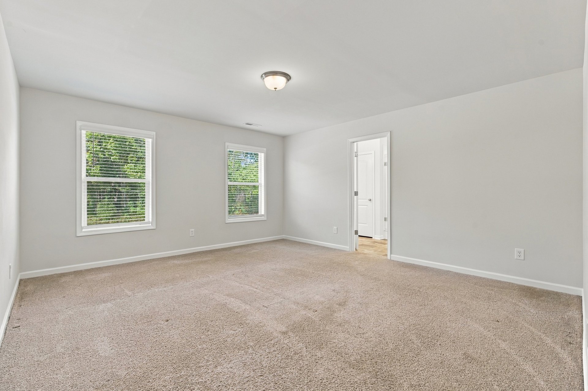 Modern Luxury & Cul-de-Sac Comfort: Contemporary 4-Bed Gem Near Providence & Research Park!