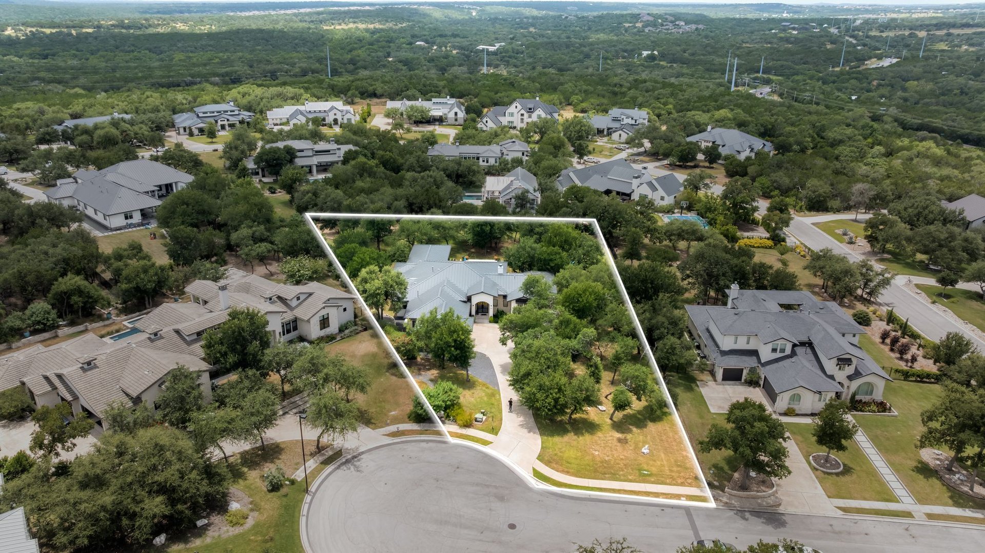 7808 Regolizia Cove
