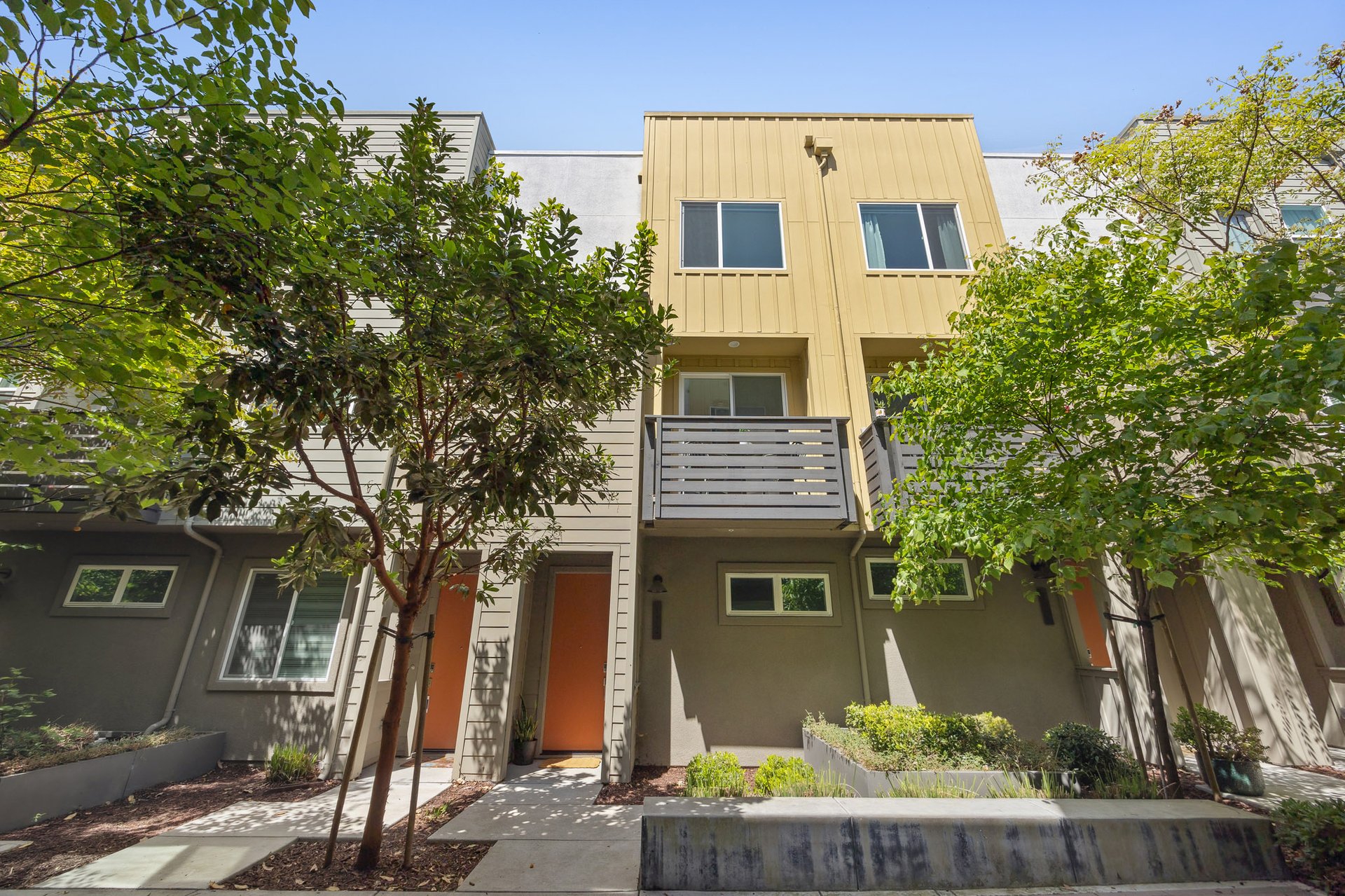 172 Uptown Cir
