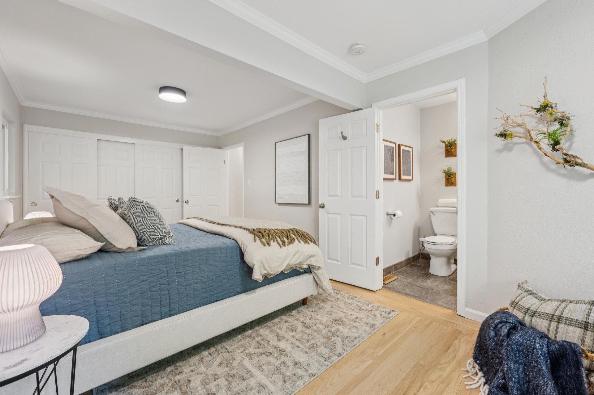 1036 Spring Ct