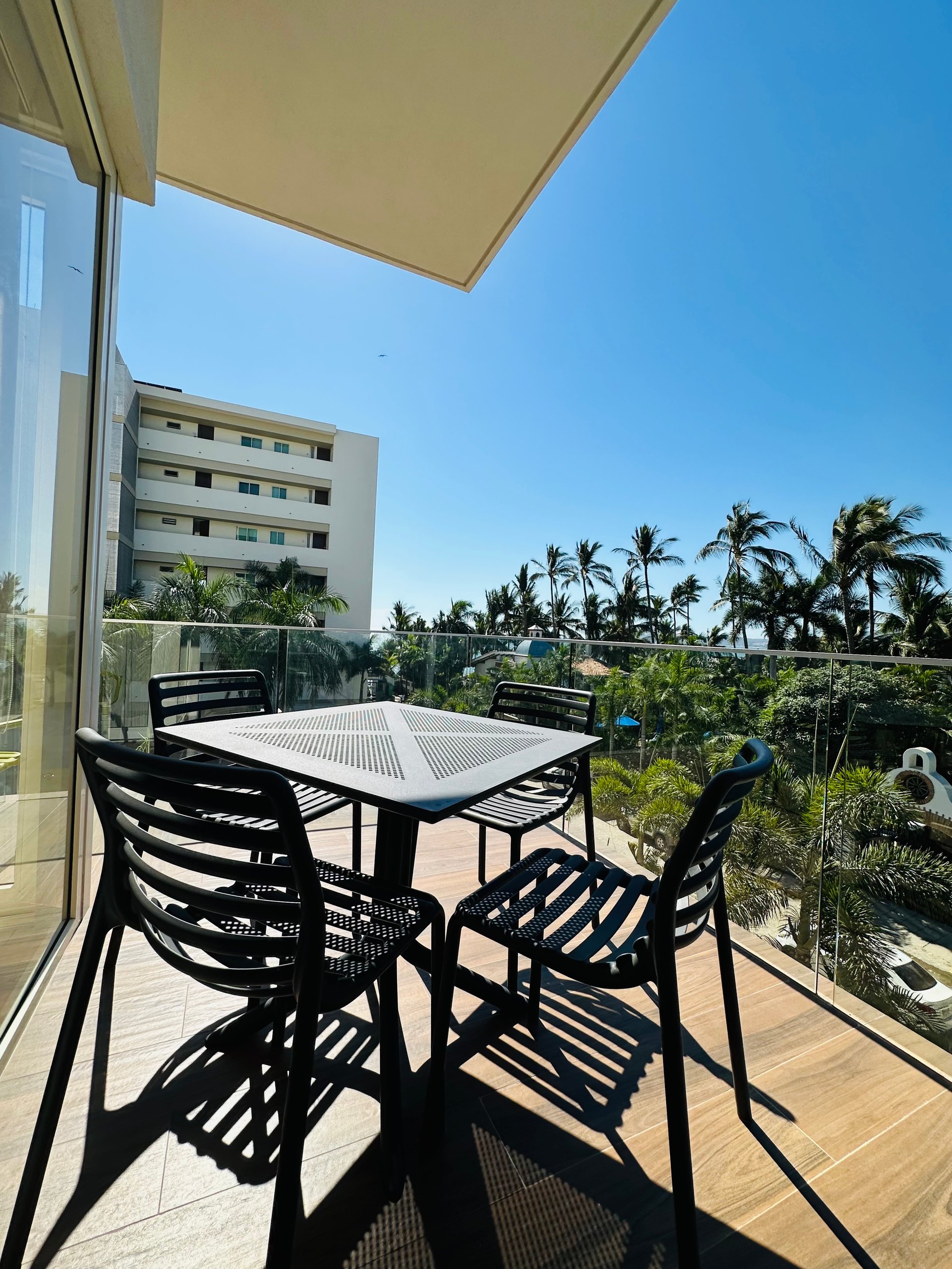 🌊 FOR RENT - Pavilion - 2 Bed Ocean Views - Check-In to the Extraoardinary!