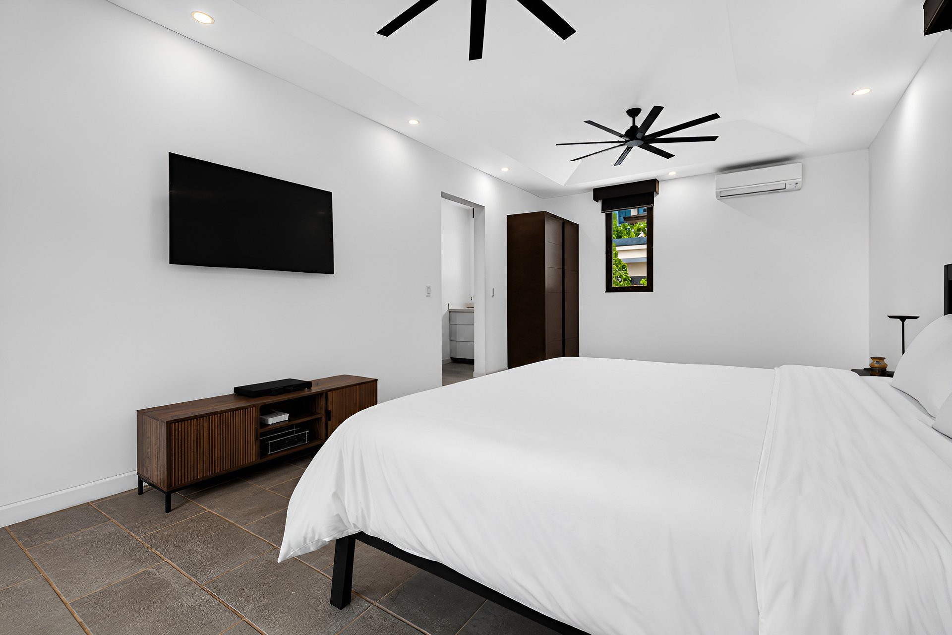 Casa Arcana | Luxury 3BR Condo with Private Pool in Tamarindo Parks | Walk to Beach