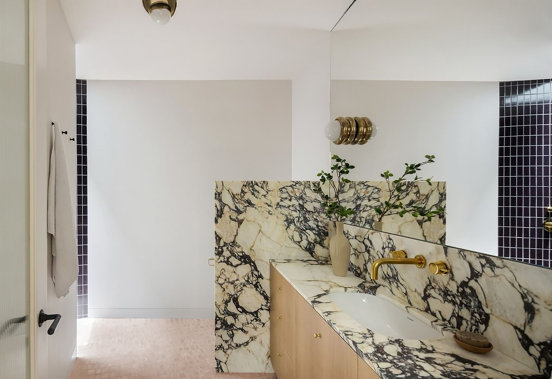 1849 Rising Glen Rd, Sunset Strip
