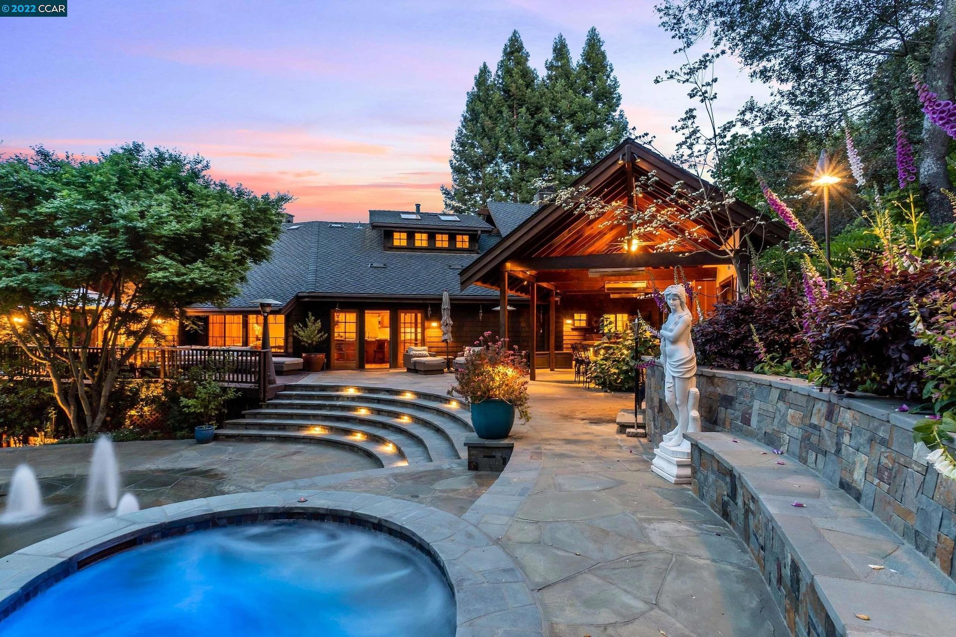 1 Scenic Ln