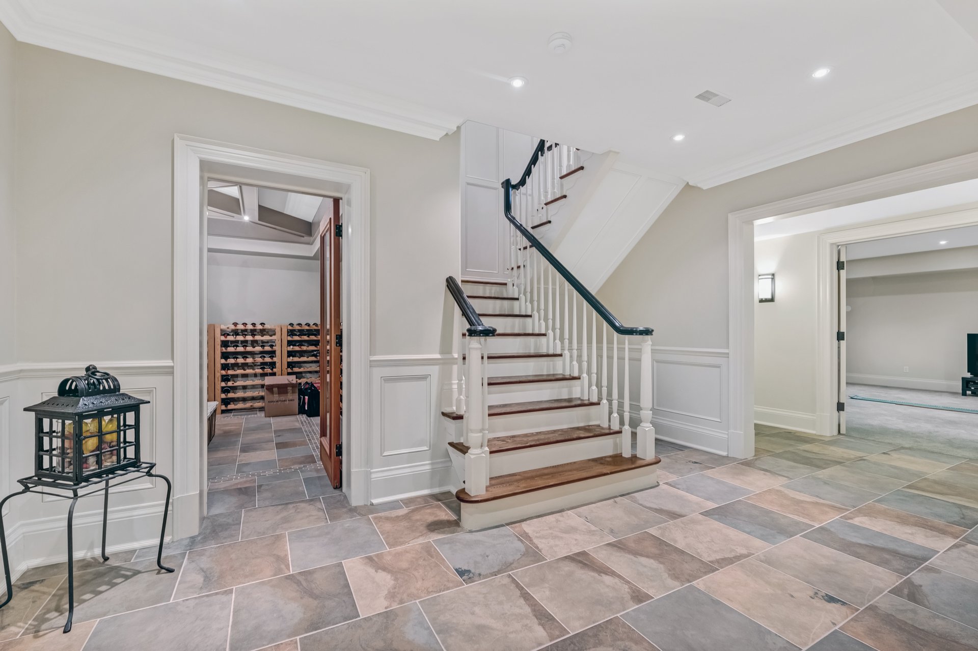 190 Donnelly Dr