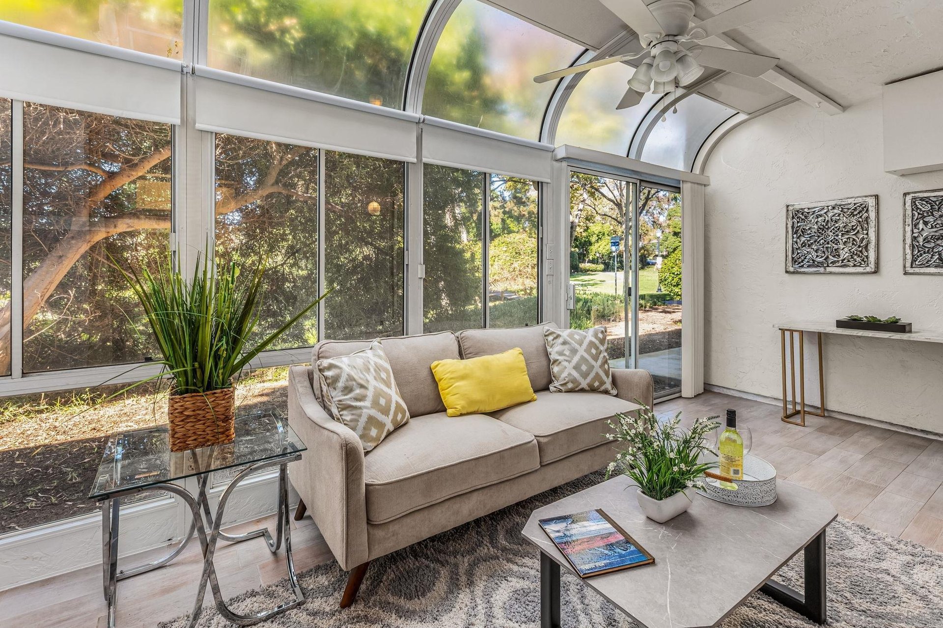 7779 Camino Glorita San Diego, CA 92122