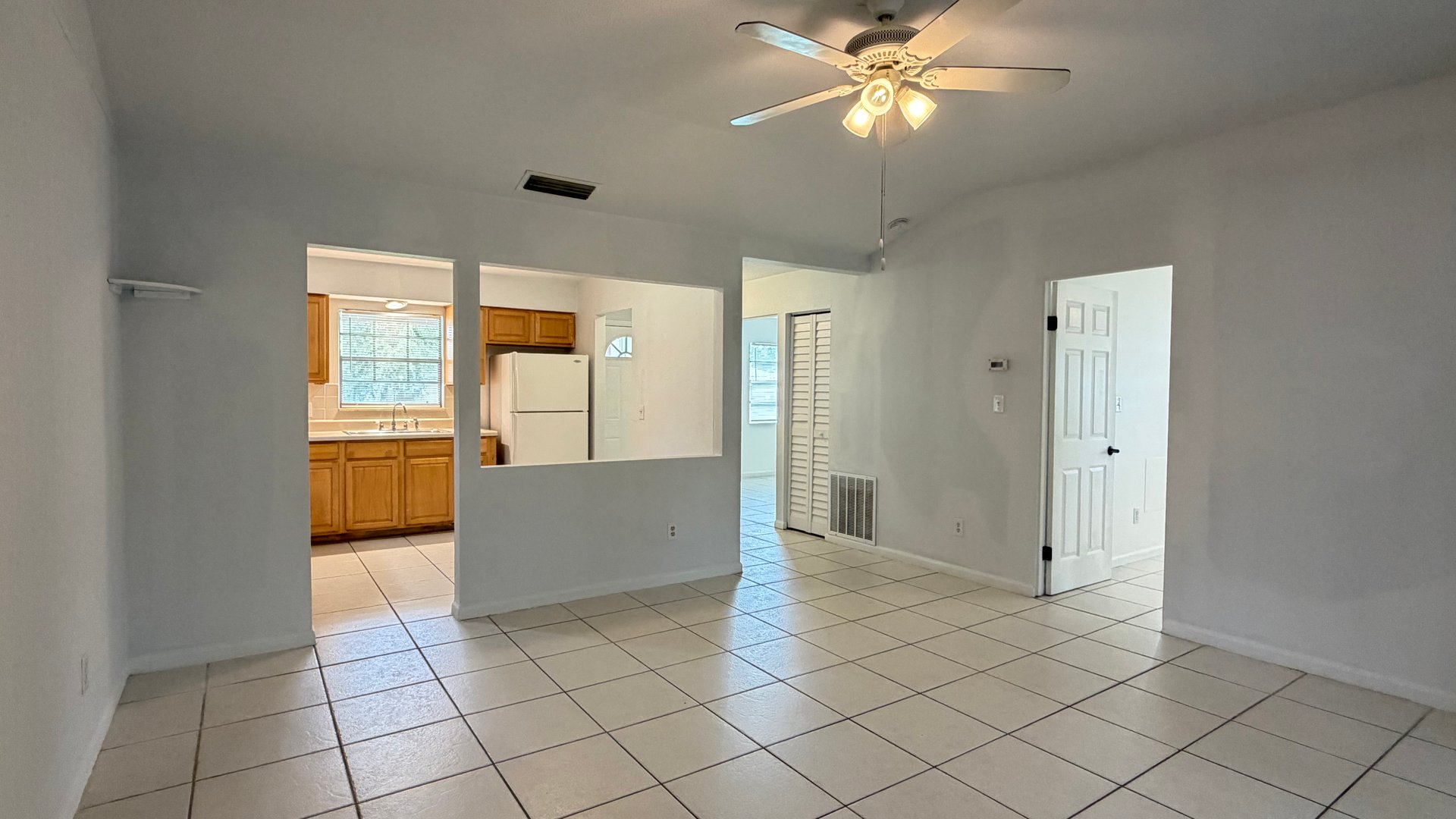 Casselberry Two-Bedroom Unit in Half-Duplex with Private Yard