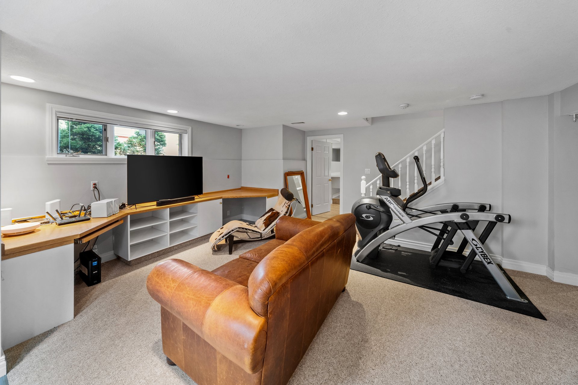 AUCTION BIDDING OPEN: Bidding ends December 17th | 5 Woodside Lane