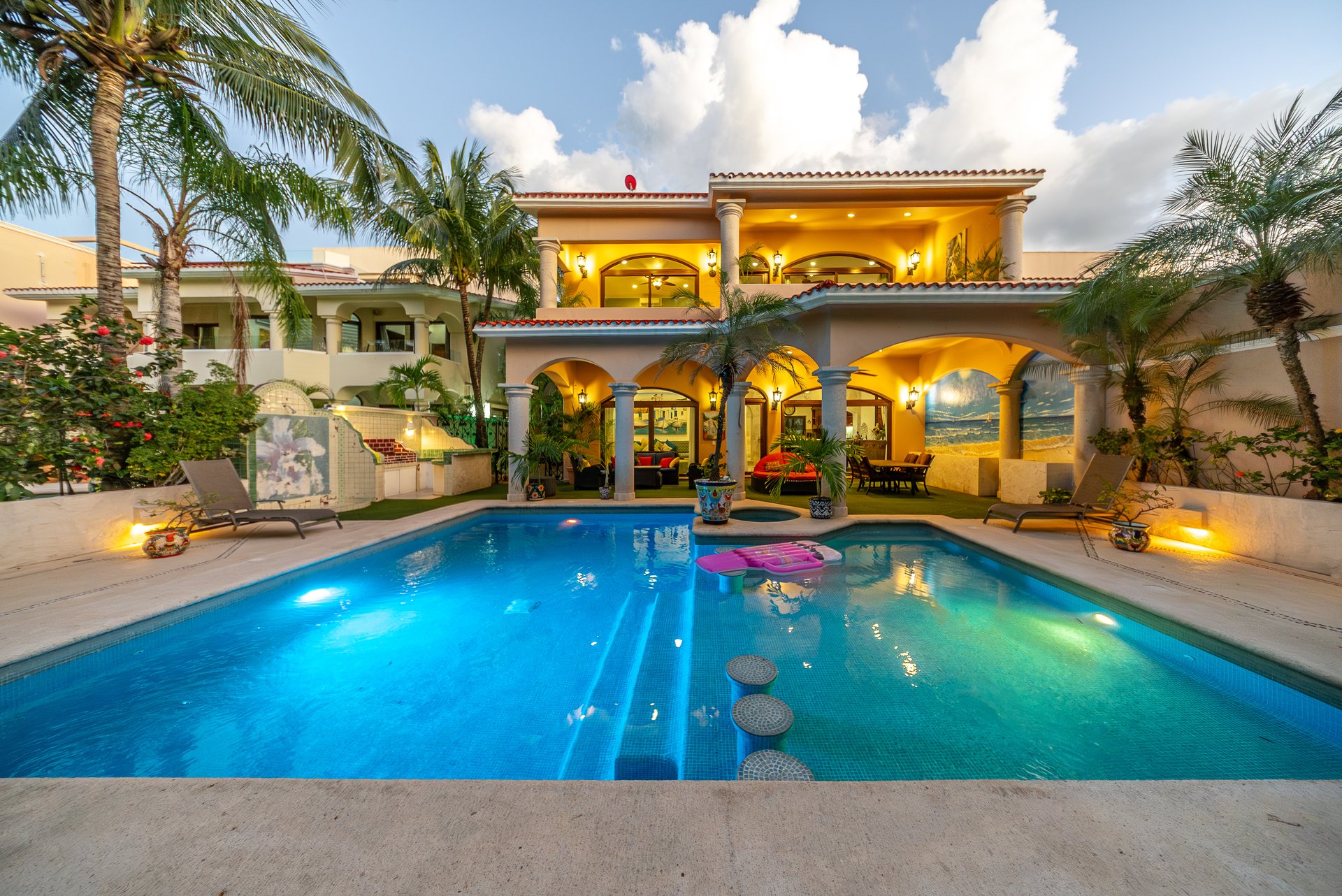 Villa Orquídea Puerto Aventuras | Golf-Front Luxury Estate