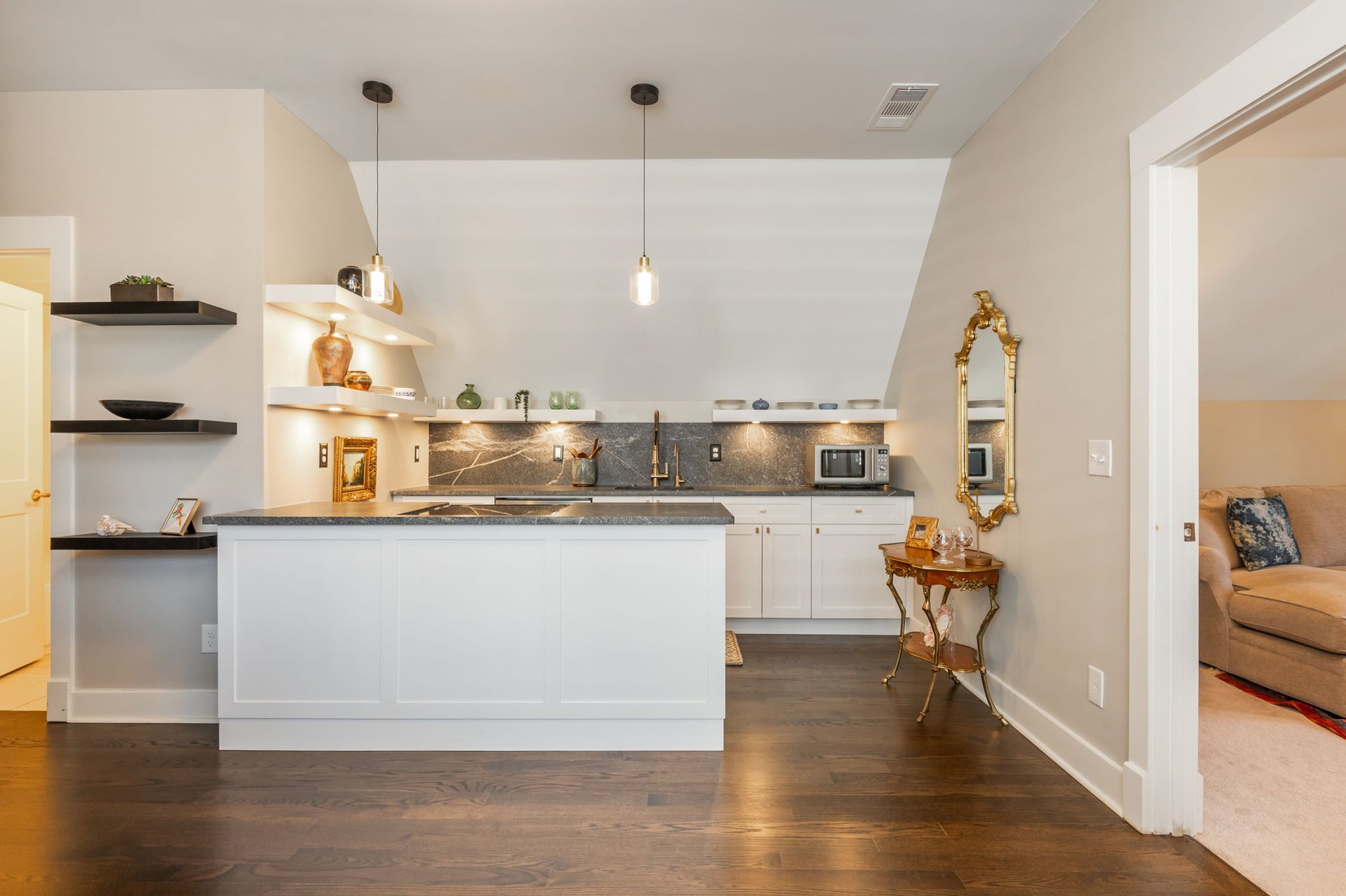 5911 Brundage Lane