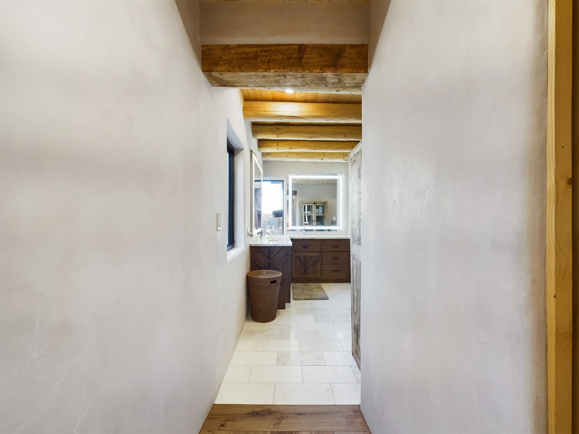 35 La Ceja Road