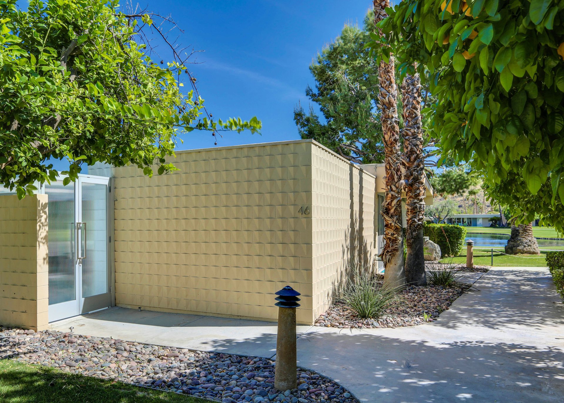 46 Lakeview Drive