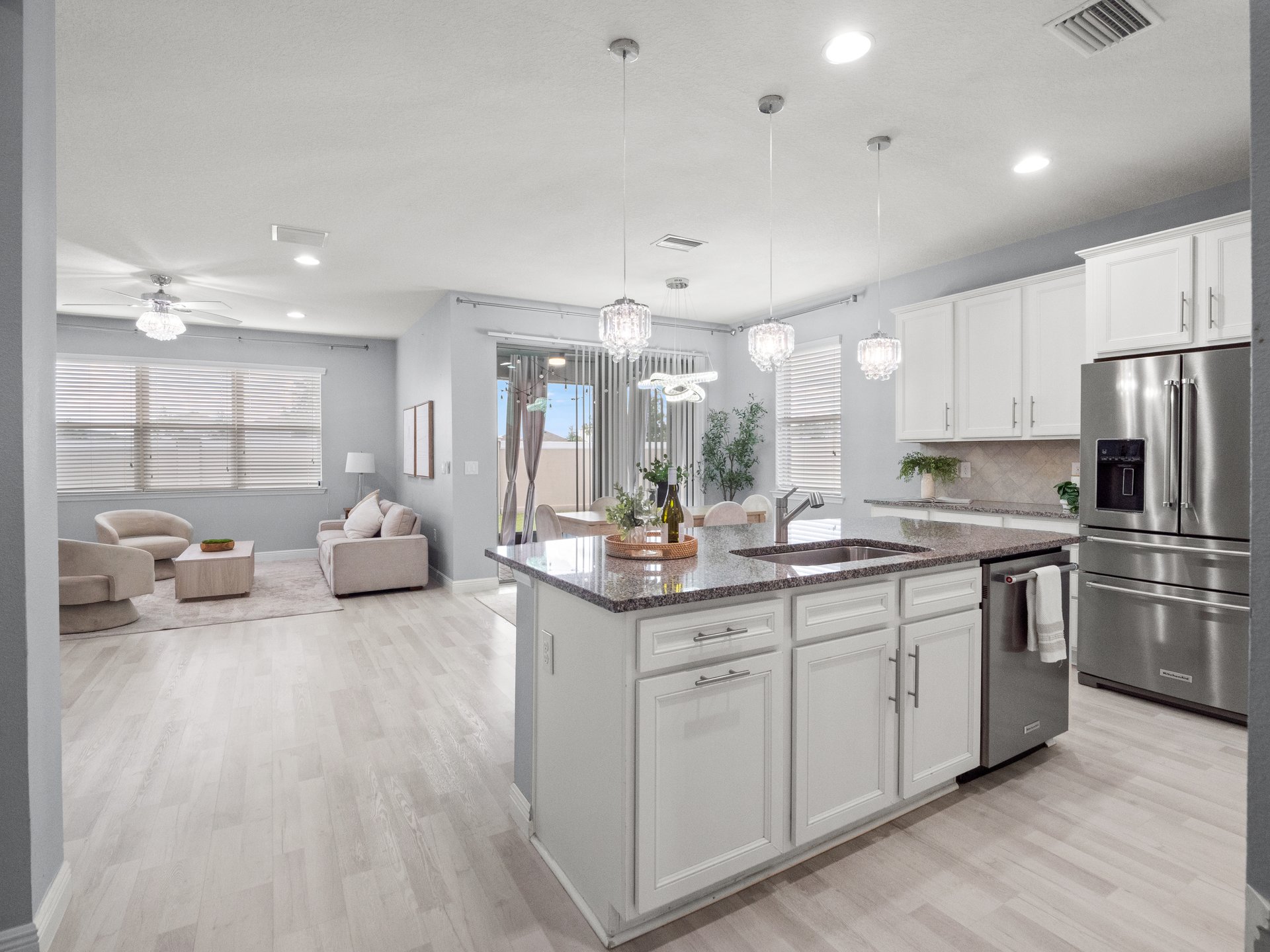 8190 OLIVE BROOK DR