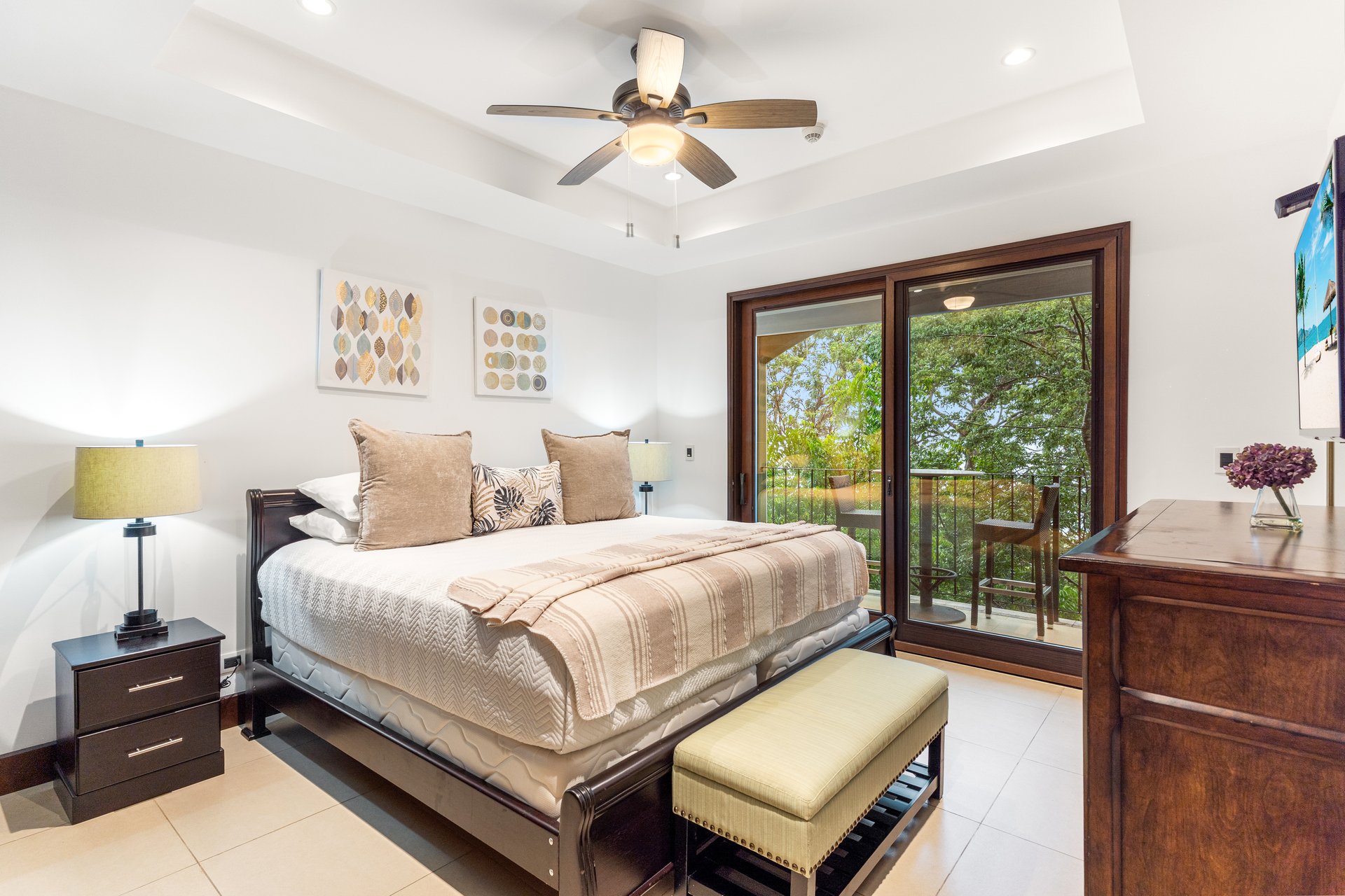 360 Splendor del Pacifico #305 | Oceanview Perfection – Just Steps from the Infinity Pool