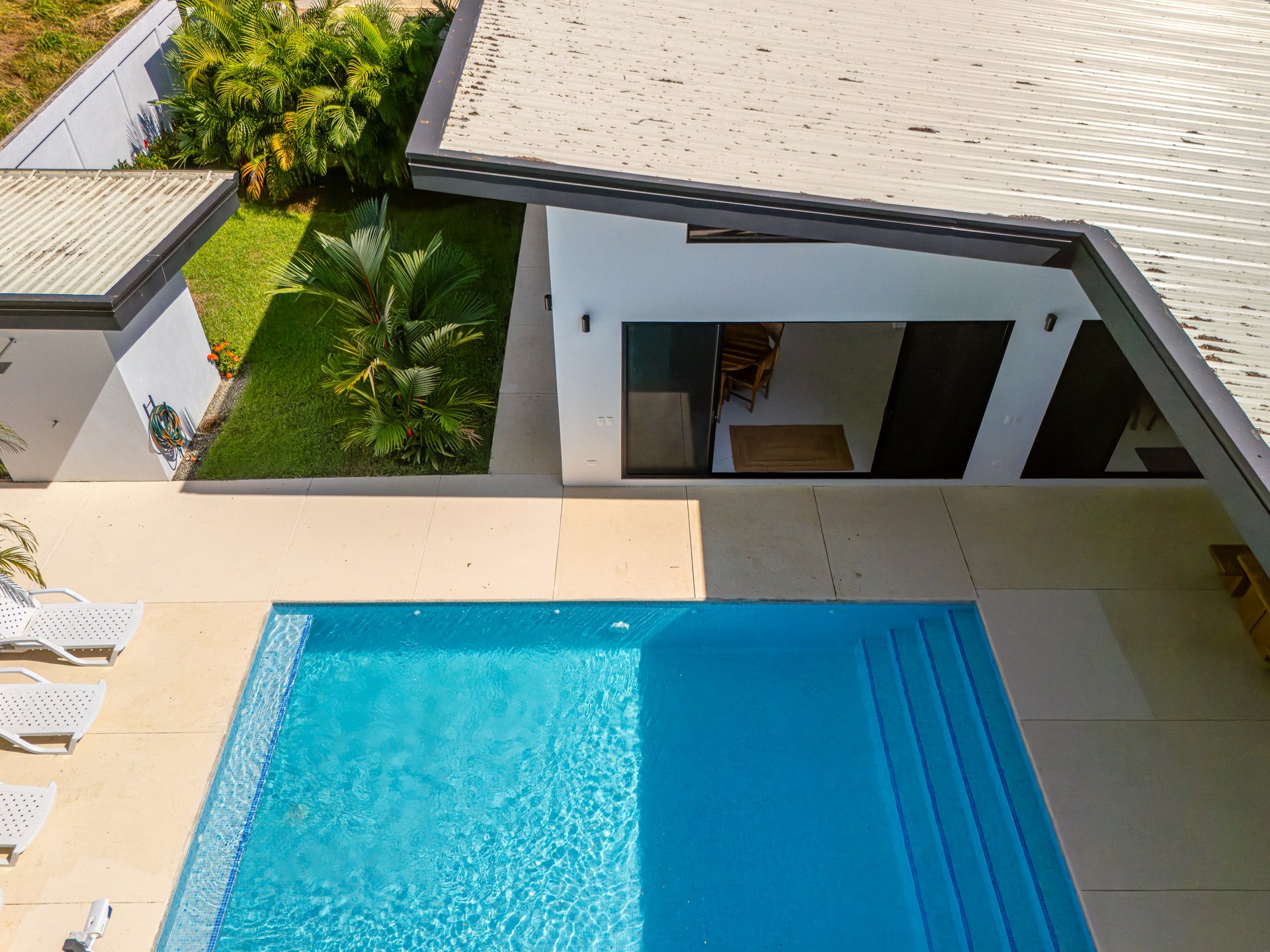 FIRE SALE!!!!! Immaculate New Build with Modern Design & Premium Features
