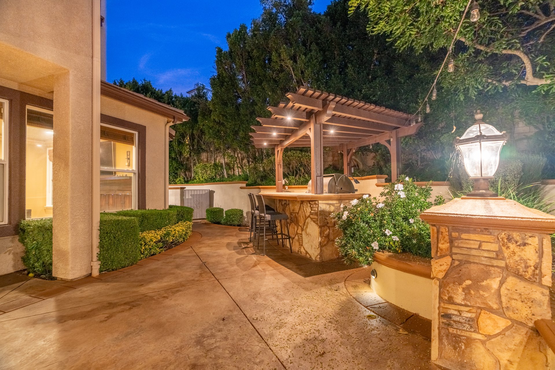 551 Rustic Hills Drive
