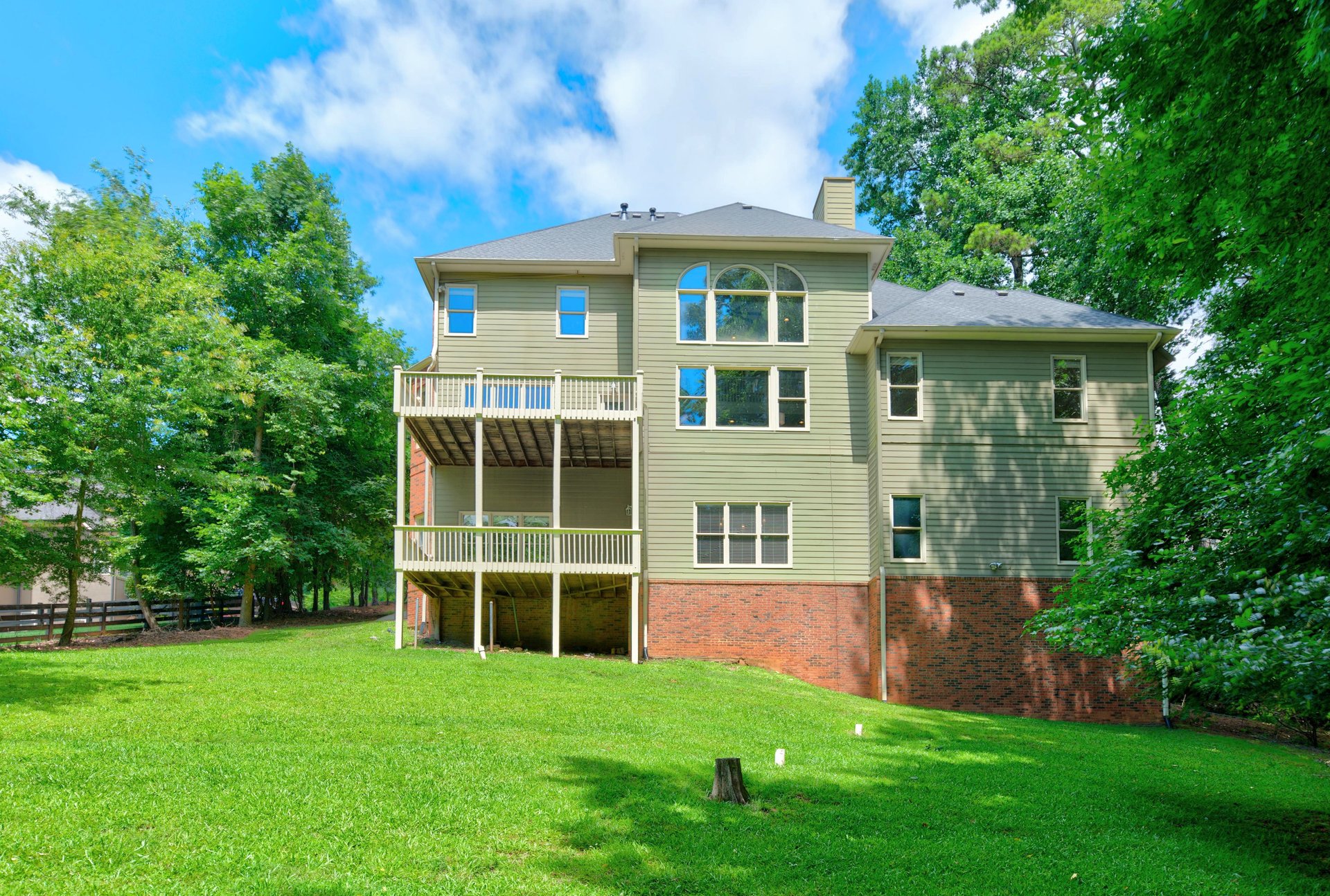 60 Gladwyne Ridge Drive