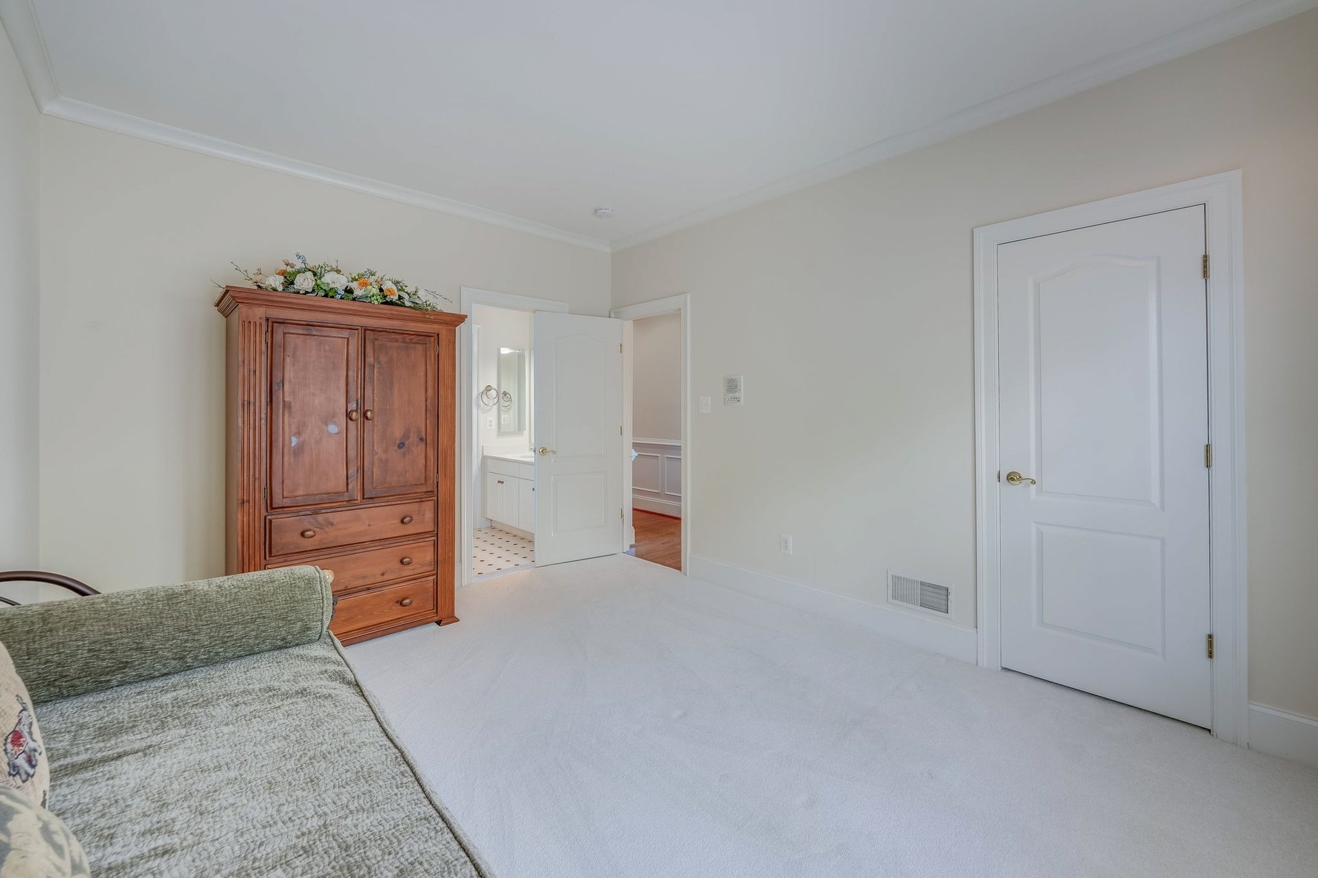 41601 Swiftwater Drive