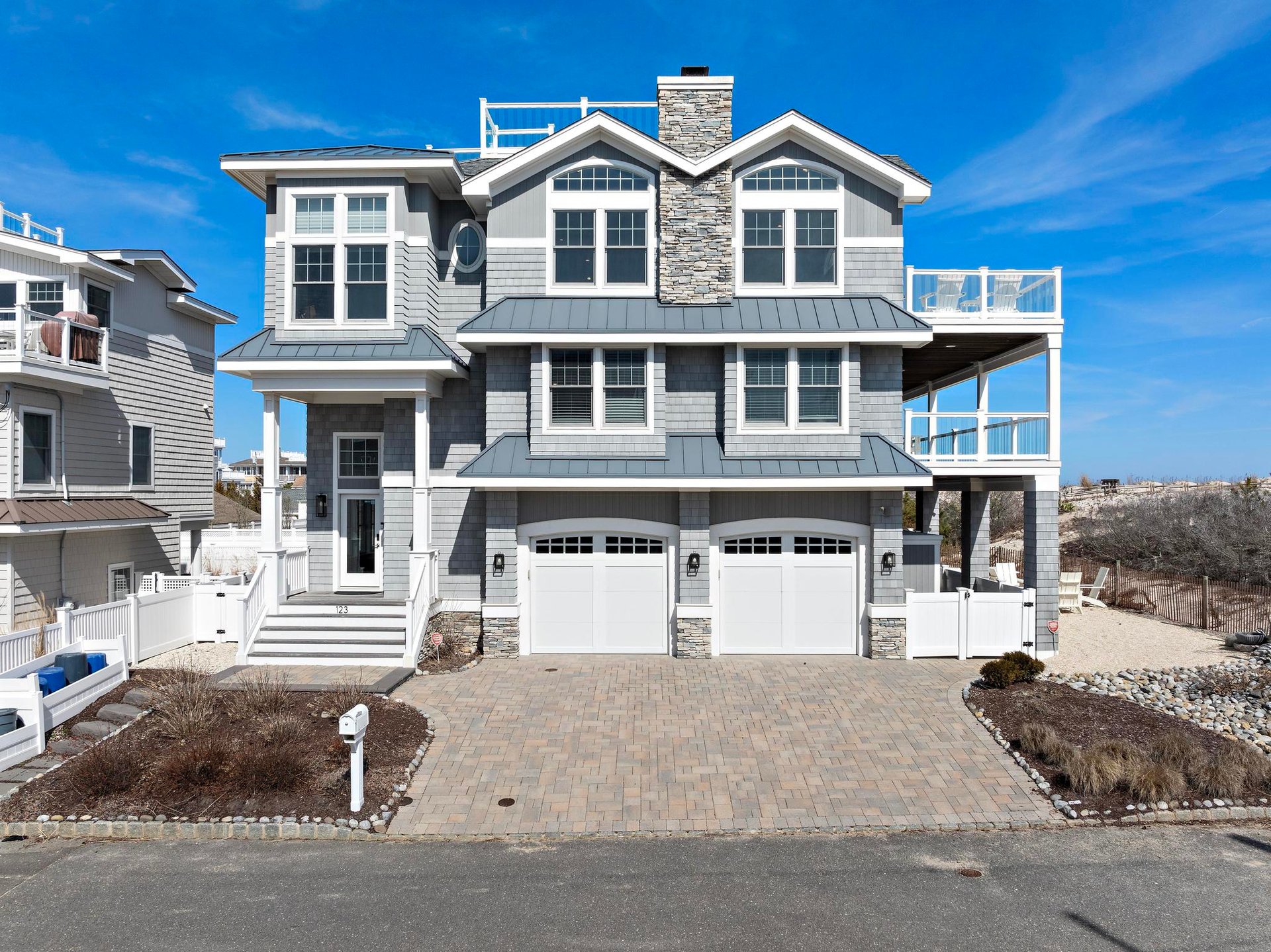 123 E. Colorado Ave