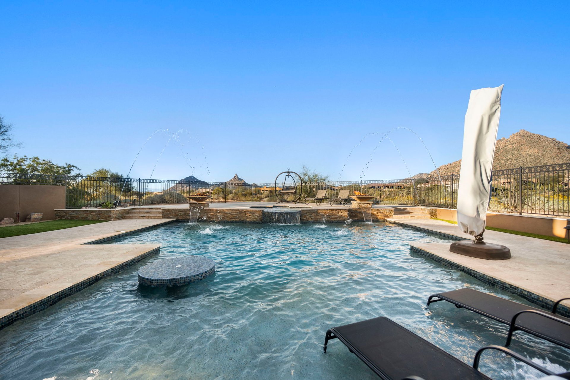 10570 E Pinnacle Peak Road