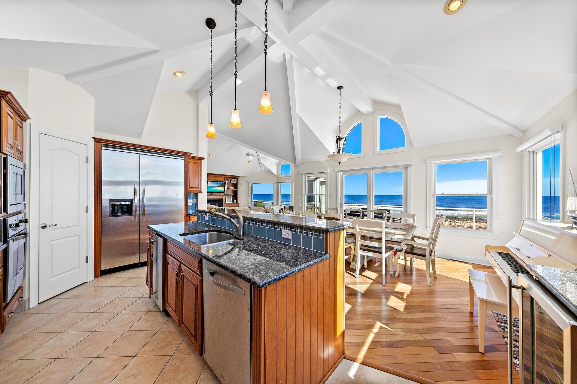 4109 Ocean Blvd, 7 Bedroom