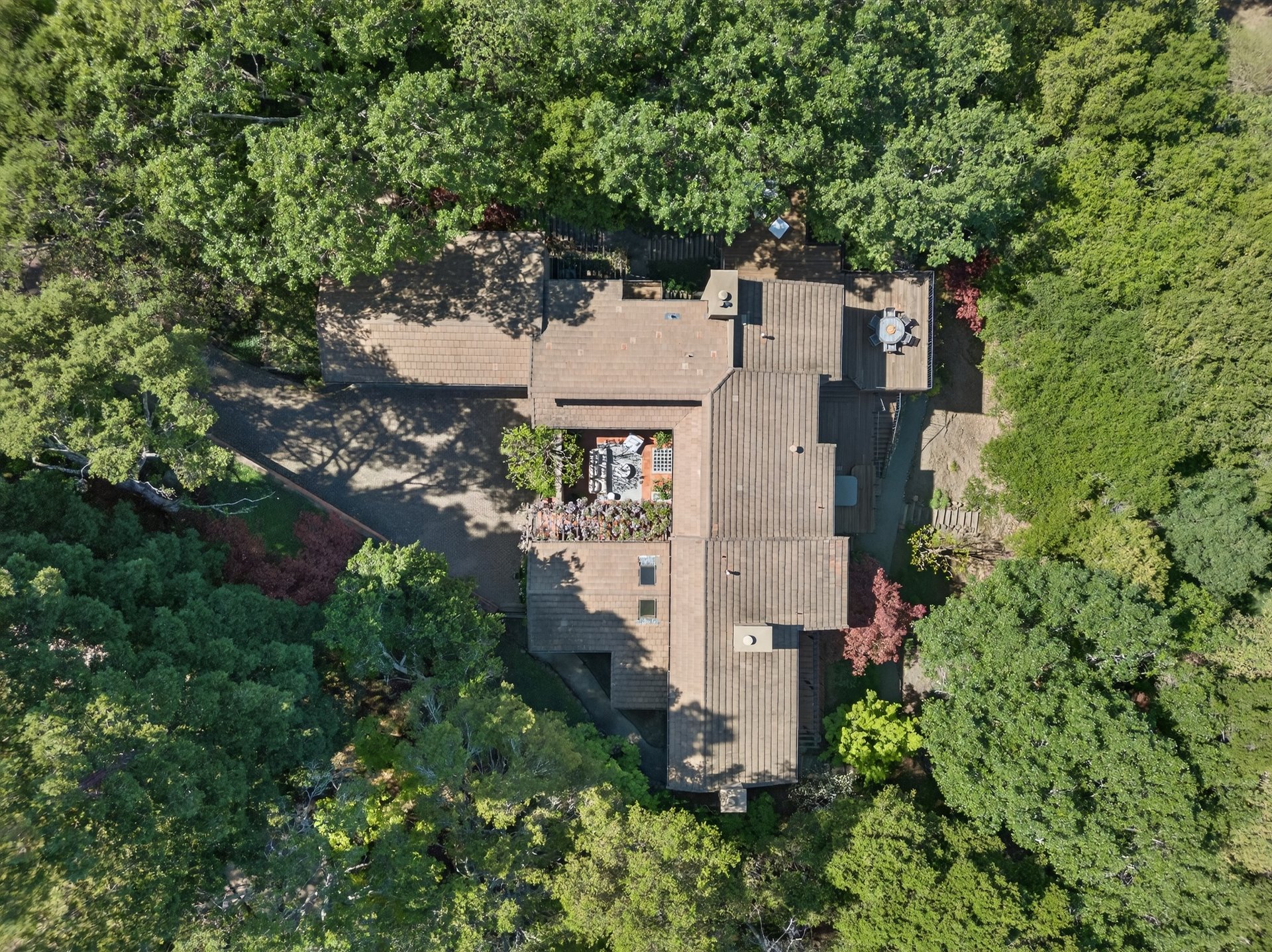 25 Wood Acres Ct