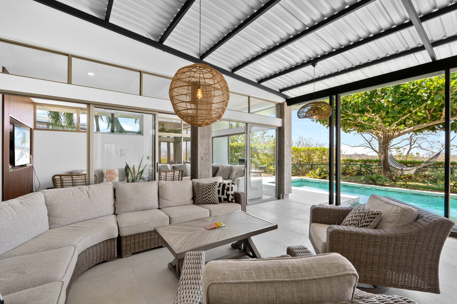 Casa Hijau | Modern Ocean-View Surf Home in Marbella
