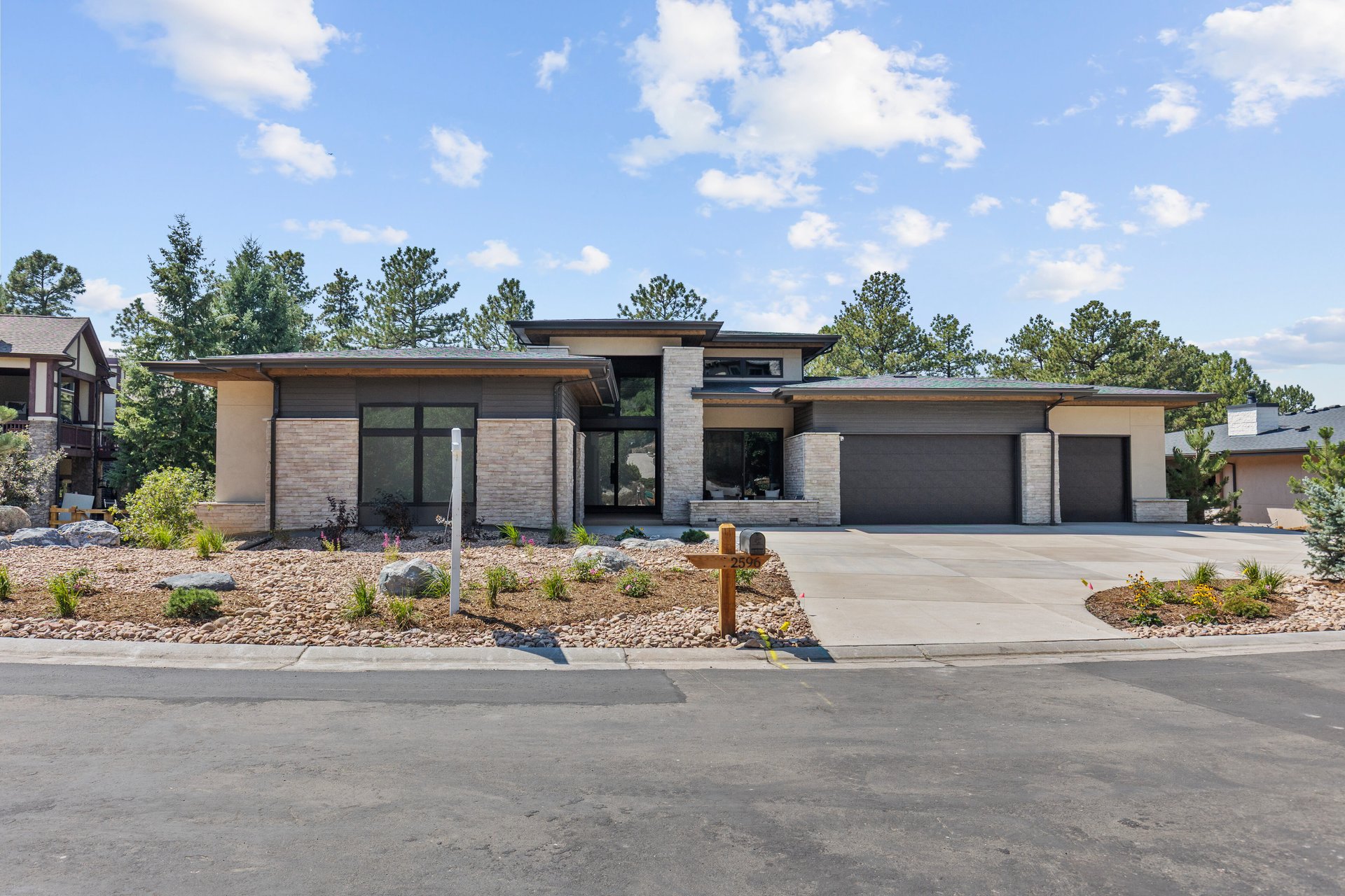 The Pine Ridge House